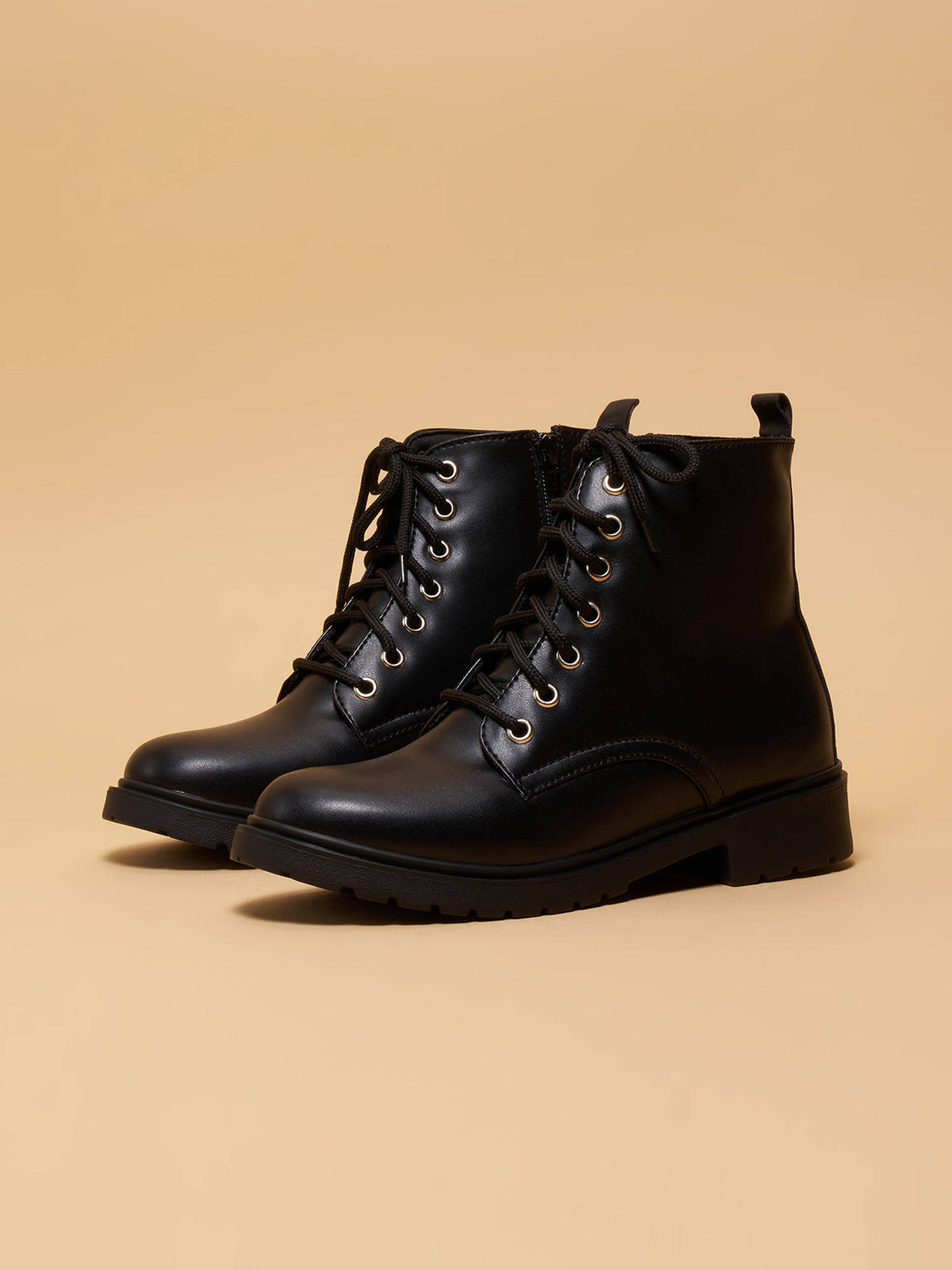 Orion Ankle Length Lace-Ups Casual Boots Black | BT61 - view 2