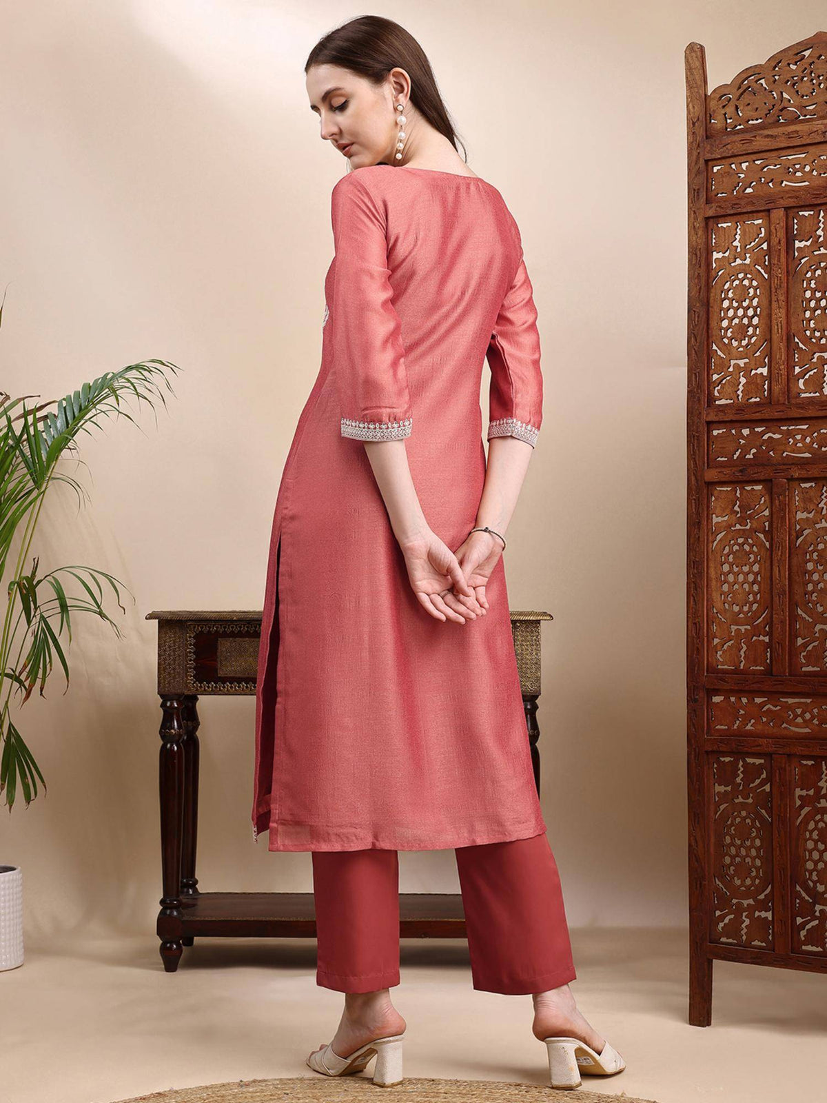 Women Lavender Silk Blend Embroidered Straight Kurta | KDG - view 28