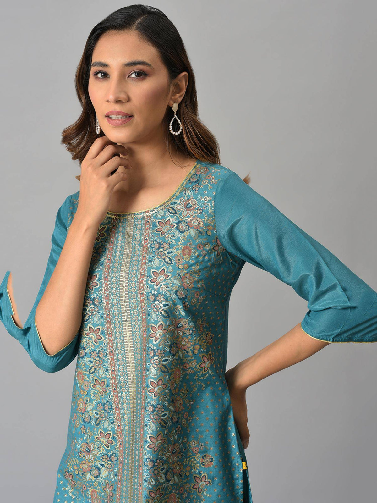 Green Floral Printed Sequined Ethnic Kurta | KDG - view 6