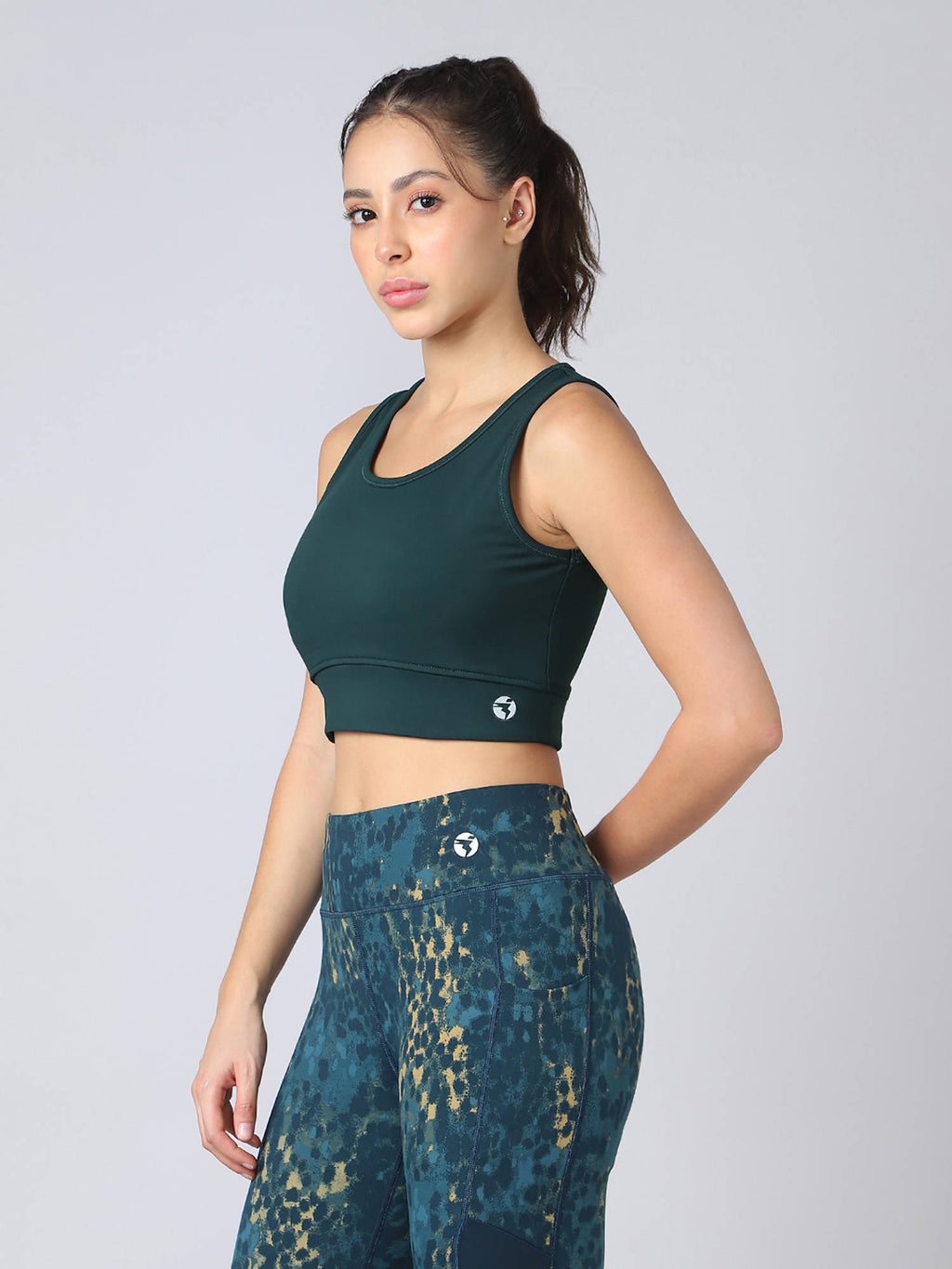 Women Slim Fit Scoop Neck Sports Bra With Elastic Plus Workout Support Black | sb09 - view 27