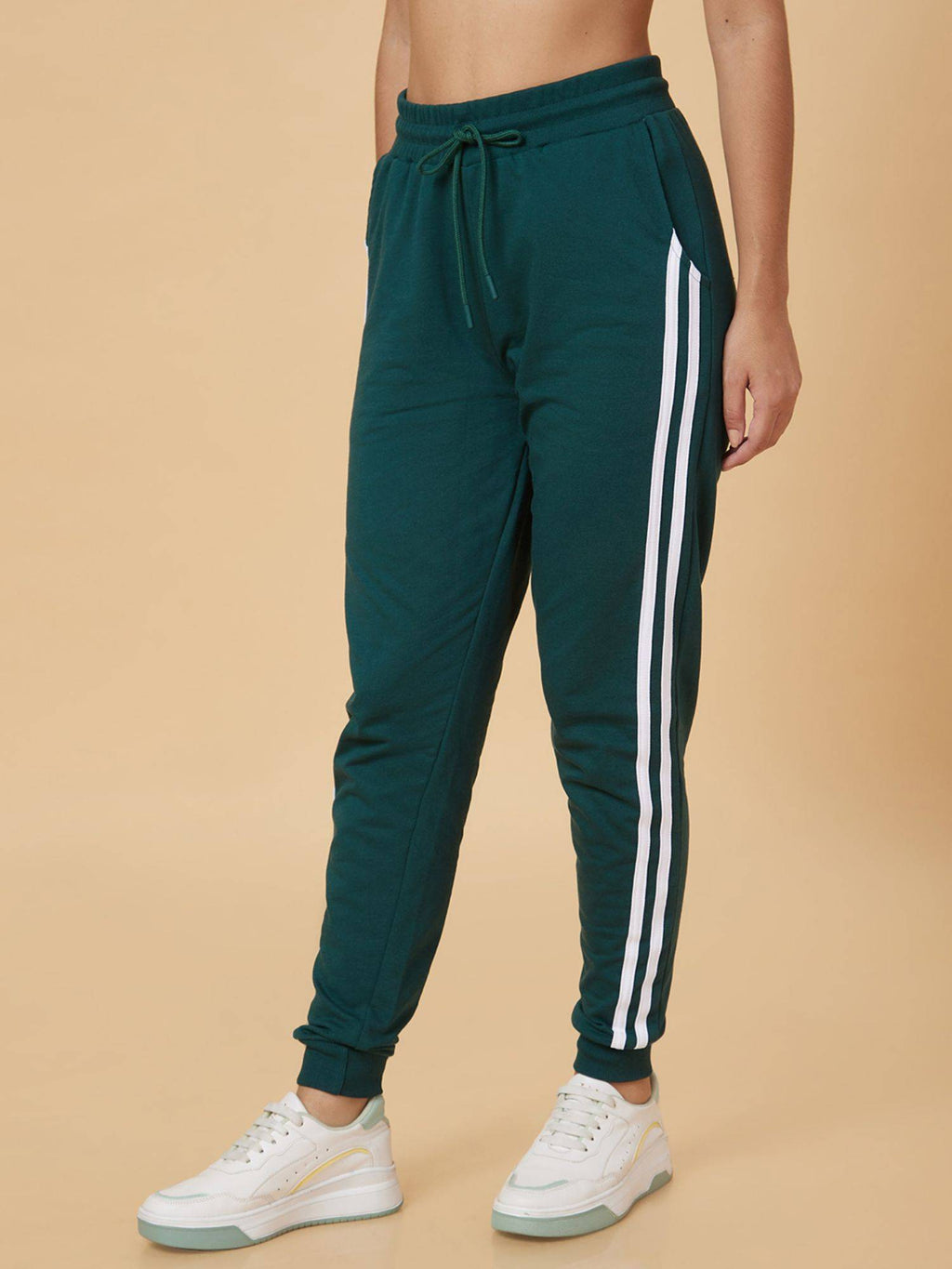Women Green Regular Fit Jogger | WJ89 - view 4