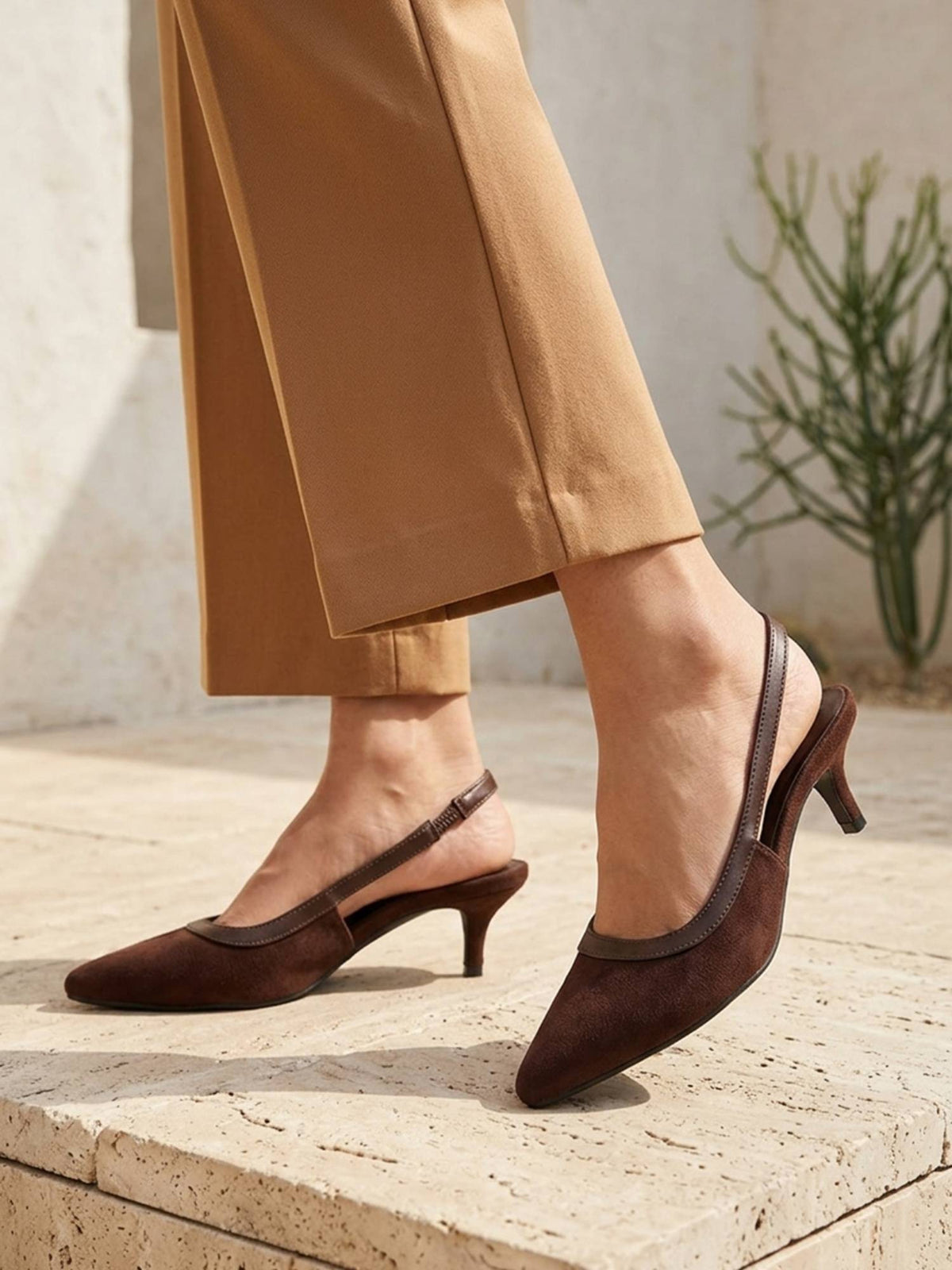 Women Pointed Toe Suede Slingback Kitten Sandal Heels - Brown | H78 - view 3