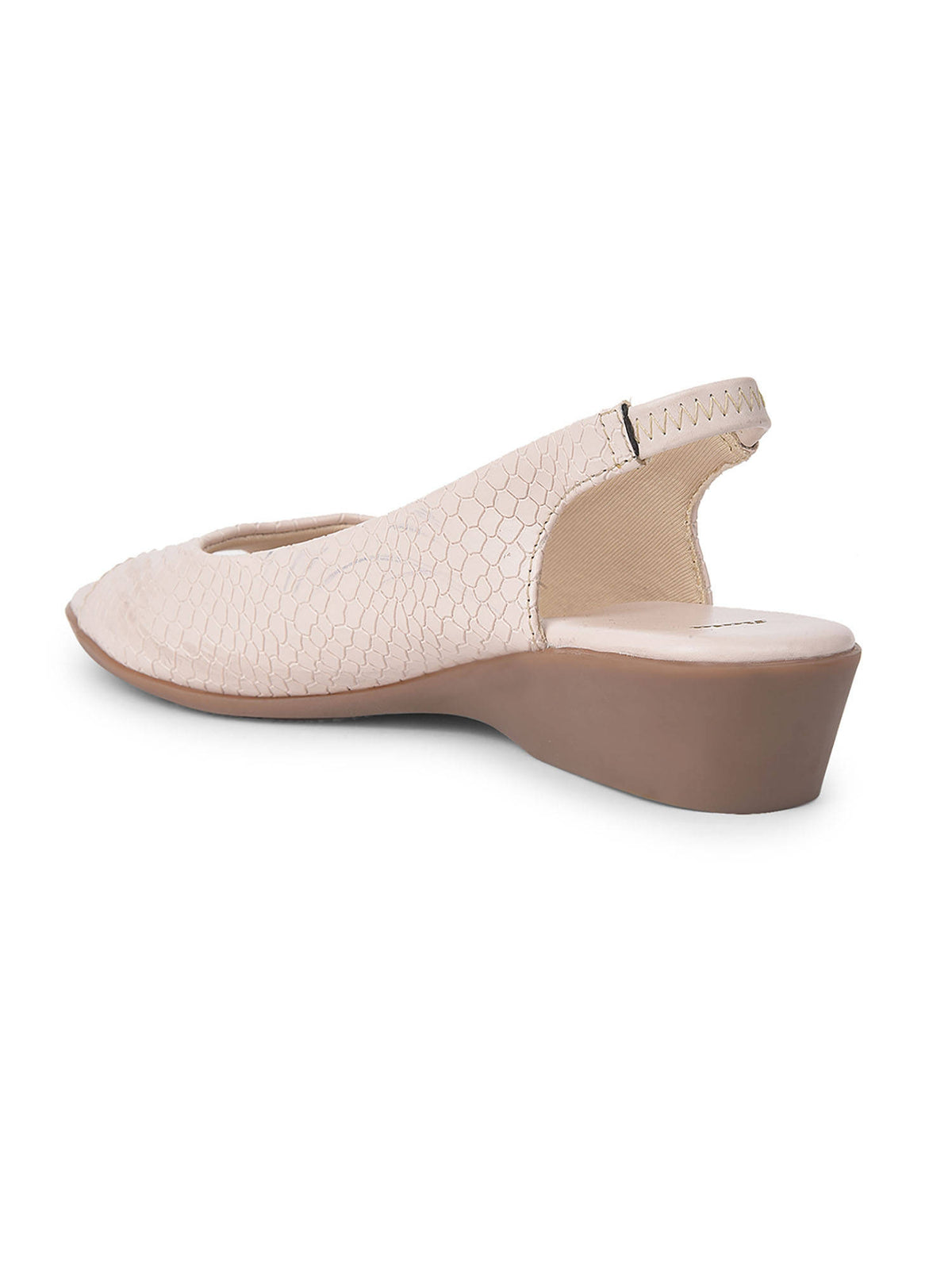 Women White Tpr Sandals | H78 - view 3
