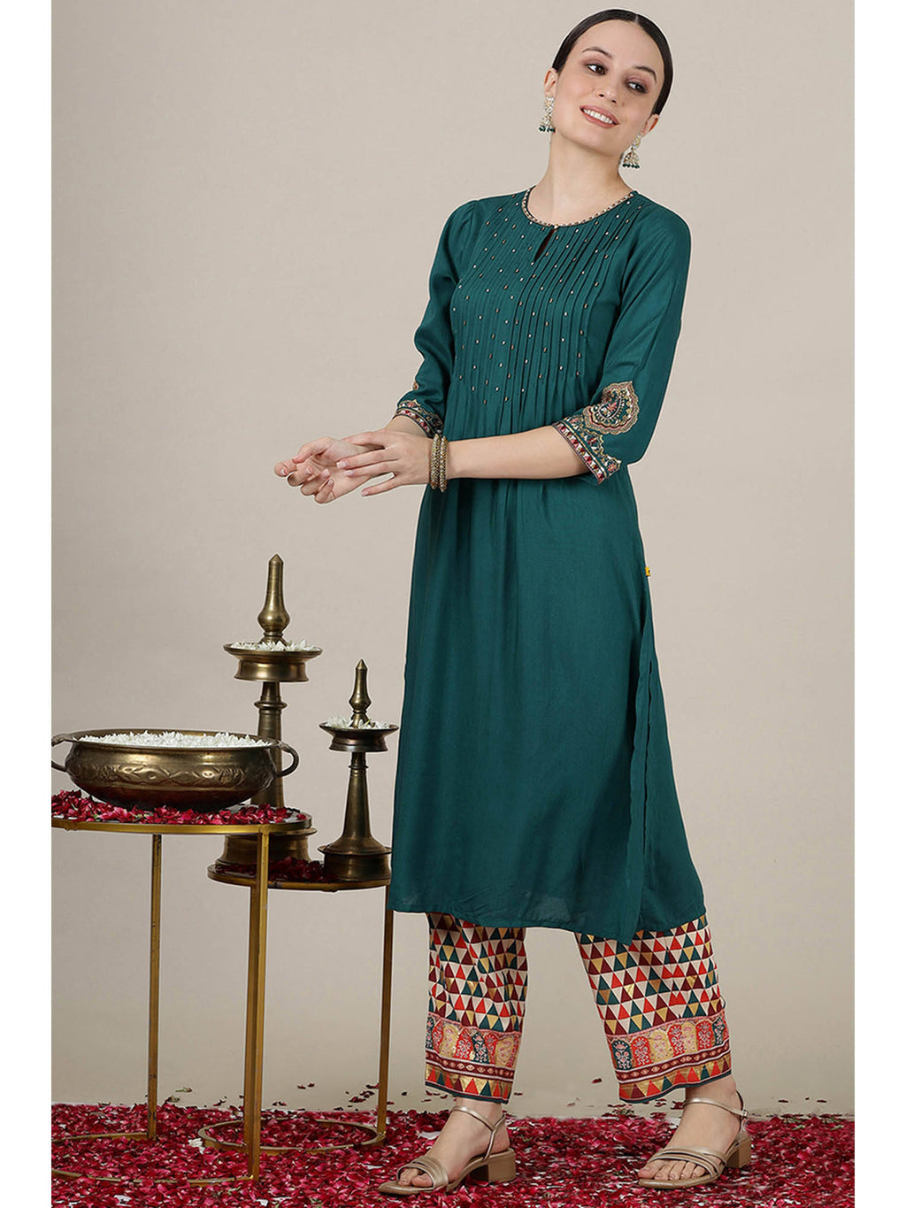 Emerald Green Sequined Straight Kurta with Pleated Yoke | KDG - view 4