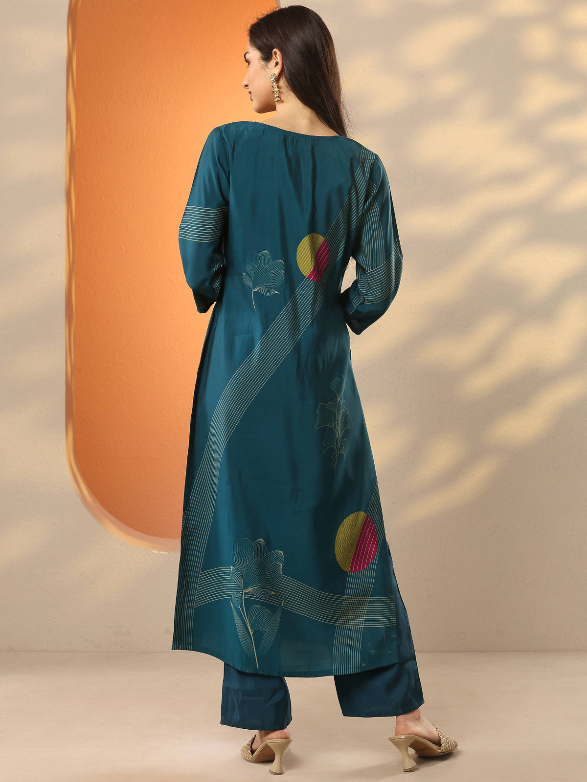 Blue Floral Motifs Printed Straight Kurta | FY93 - view 4