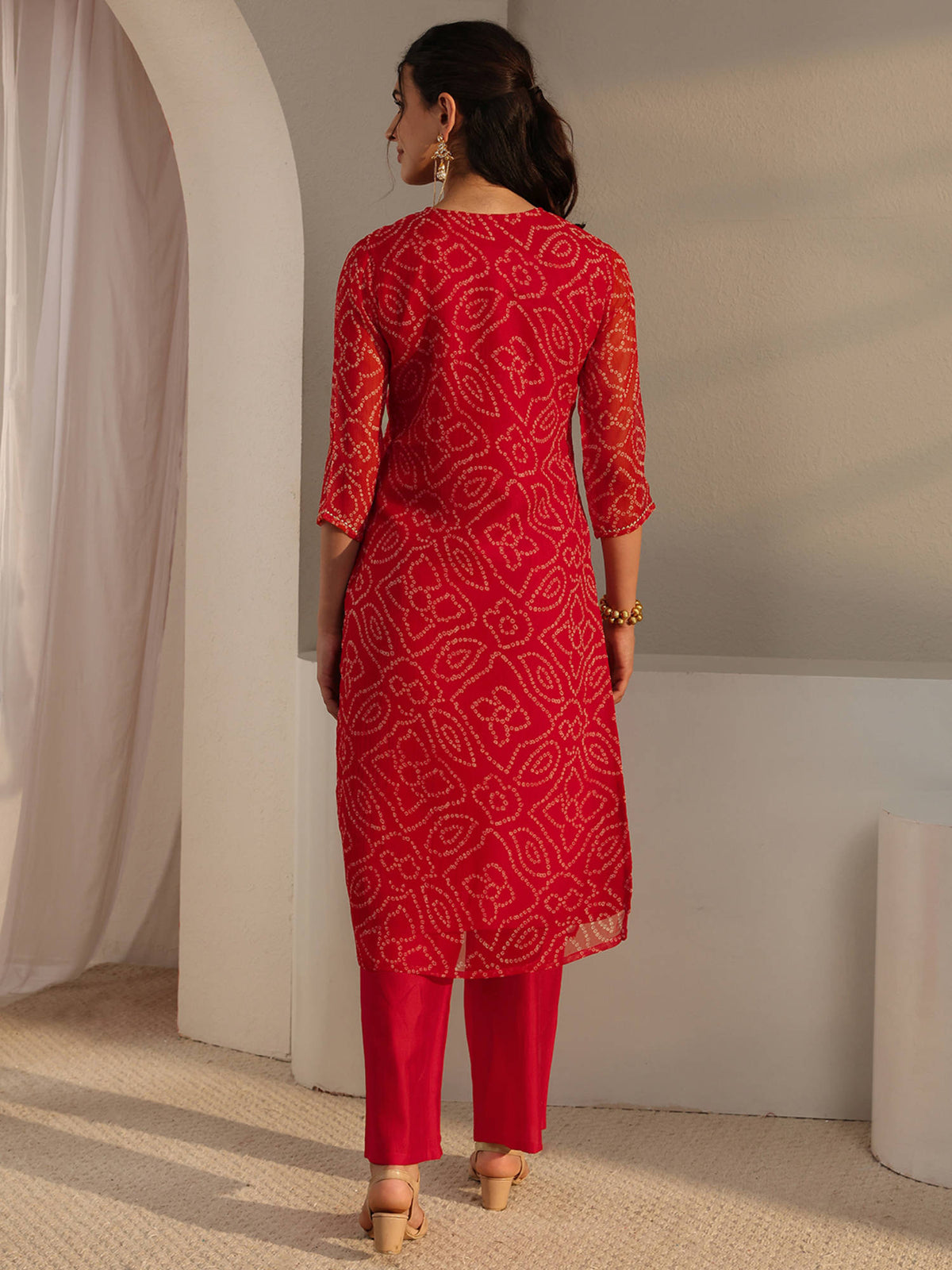 Red Bandhani Printed Straight Kurta with Lining | U3S - view 4