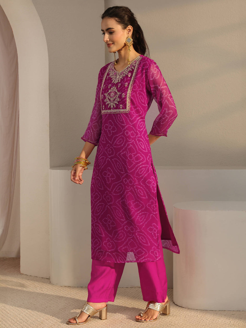 Red Bandhani Printed Straight Kurta with Lining | U3S - view 17