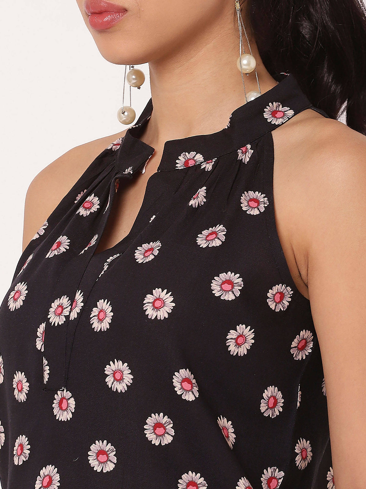 Black Sleeveless Halter Neck Comfortable Fit Top | HT67 - view 5