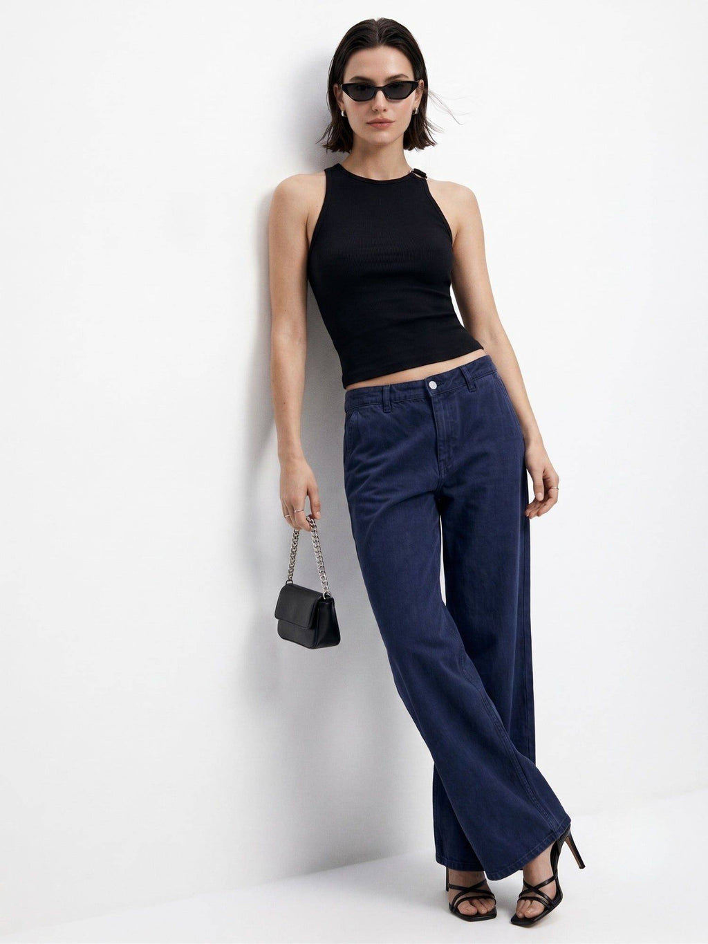 Black Round Neck Tank Top | TT98 - view 3