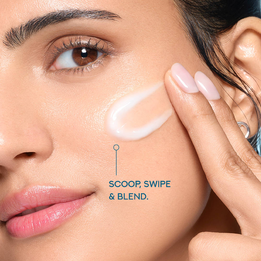 Hydra Miracle Super Light Gel With Hyaluronic Acid & Vitamin C | FC3 - view 3