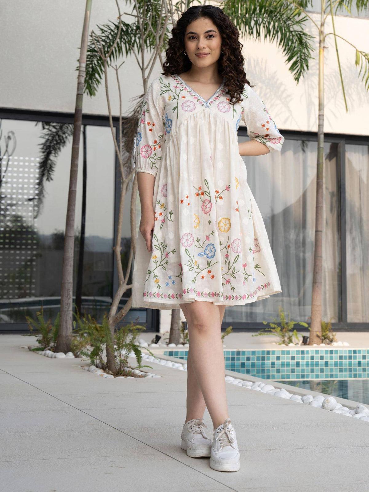 Off White Embroidered A-Line Knee Length Dress | D56 - view 1