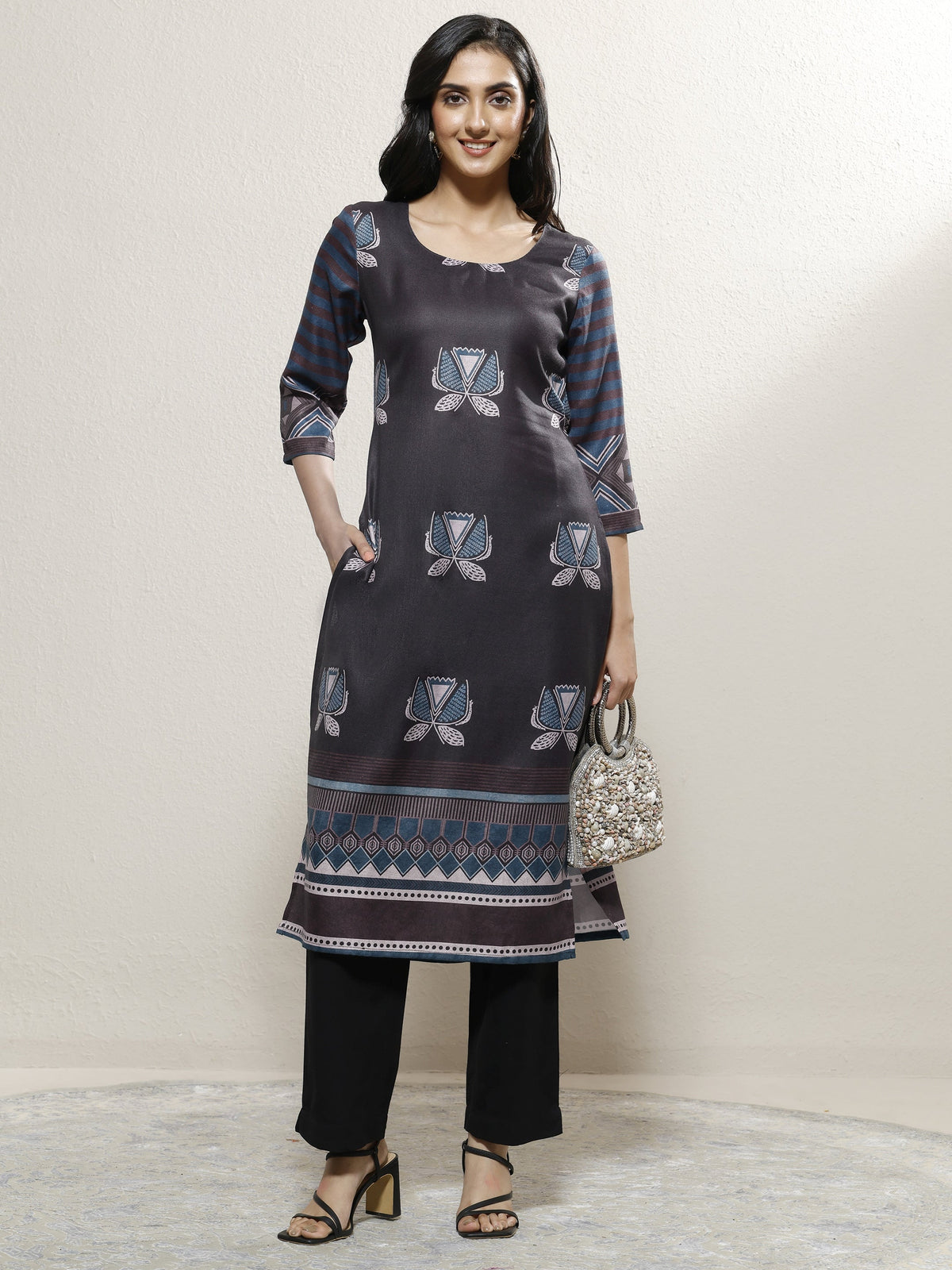 Libas Black Printed Cotton Blend Straight Kurta