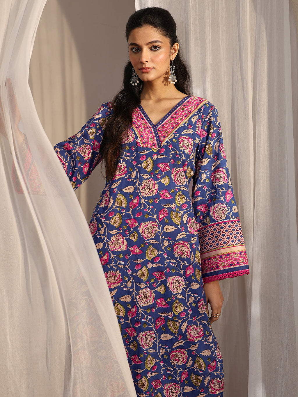 Libas Phoebe Blue Printed Cotton Straight Kurta