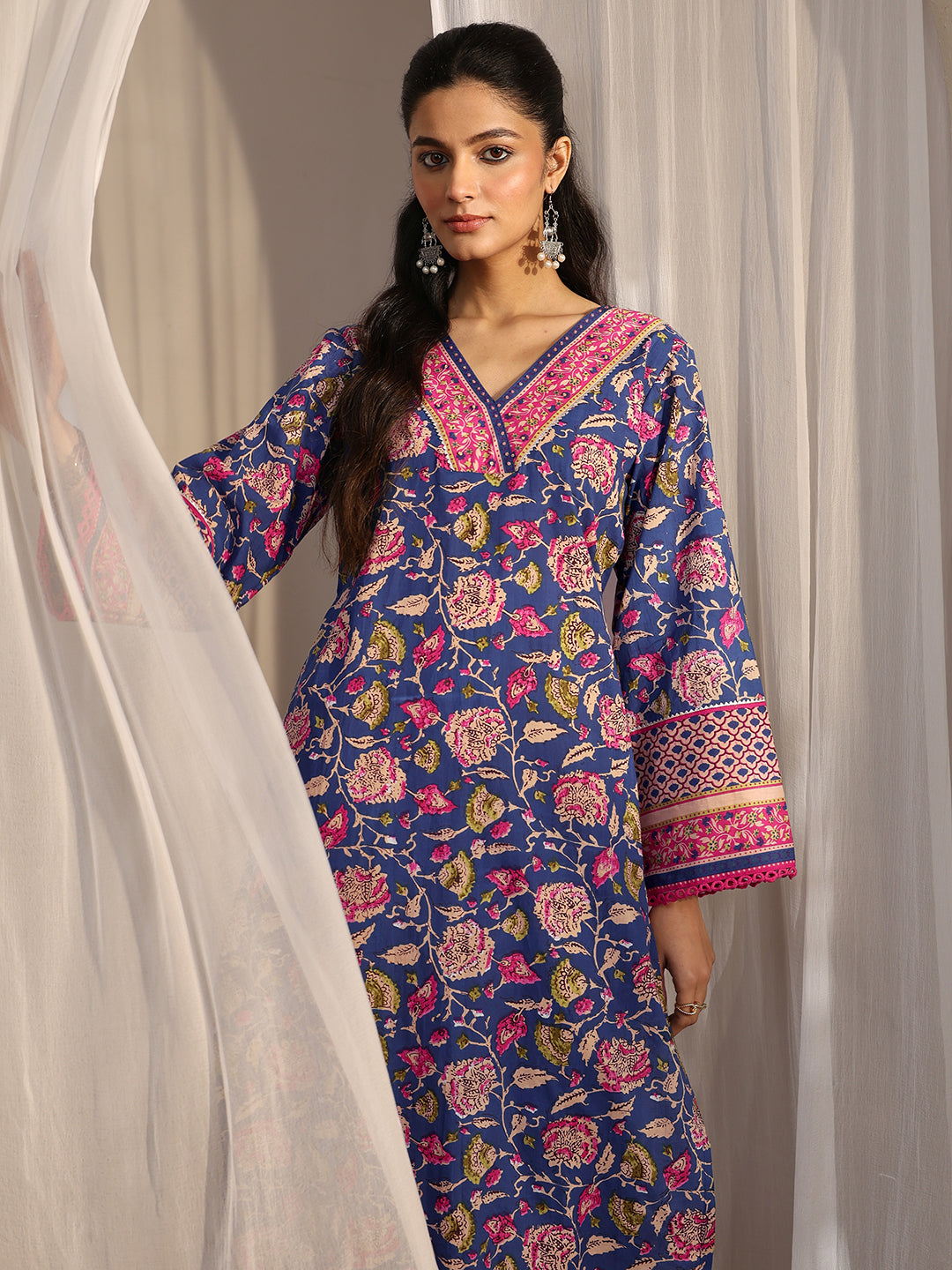 Libas Phoebe Blue Printed Cotton Straight Kurta