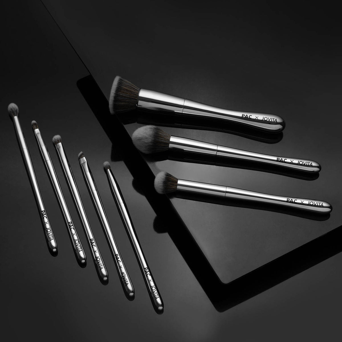 X Jovita #AllYouNeed Brush Kit (8 Brushes) | T32 - view 3
