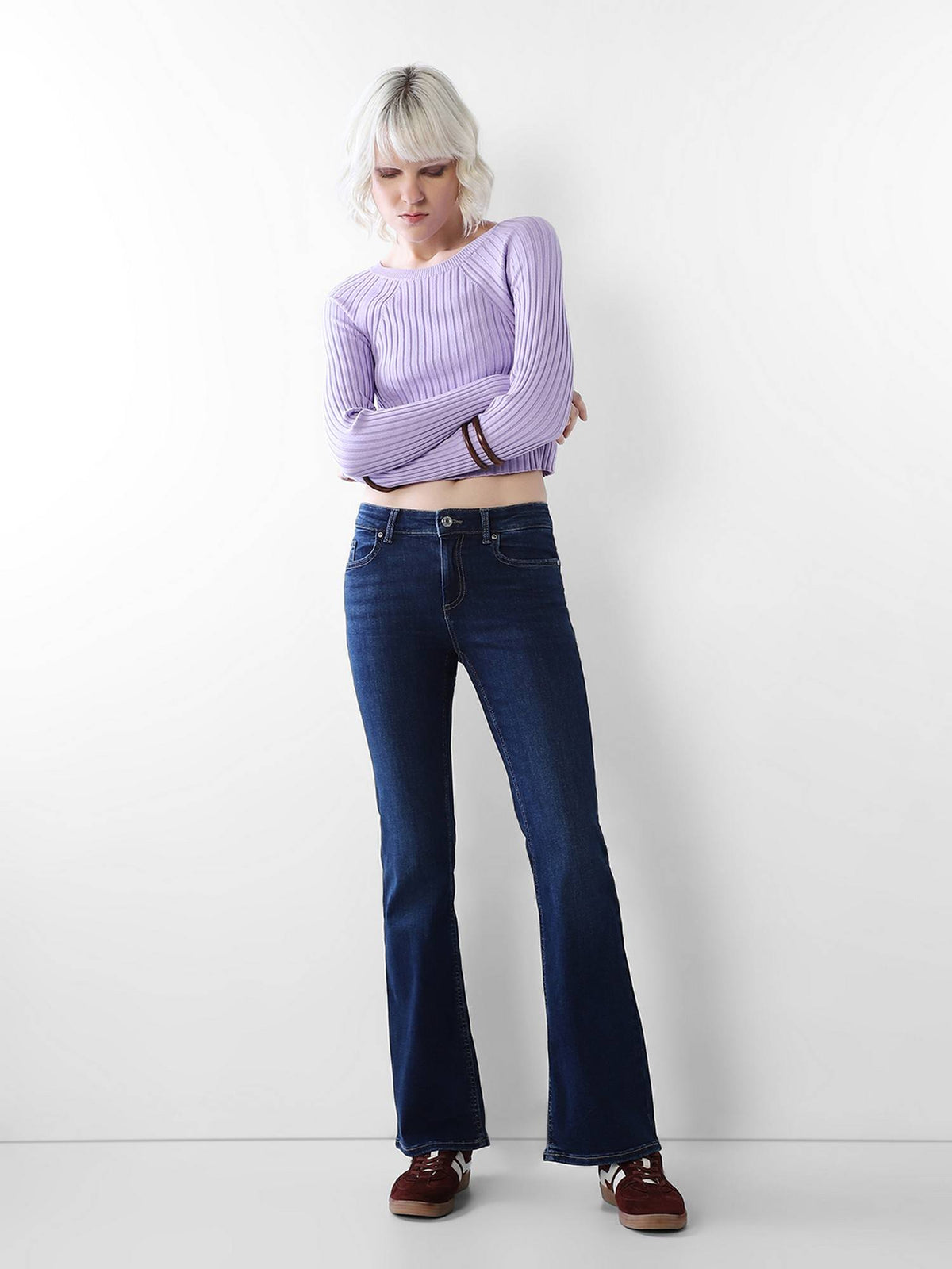 Women Solid Mid Rise Blue Jeans | O24 - view 2