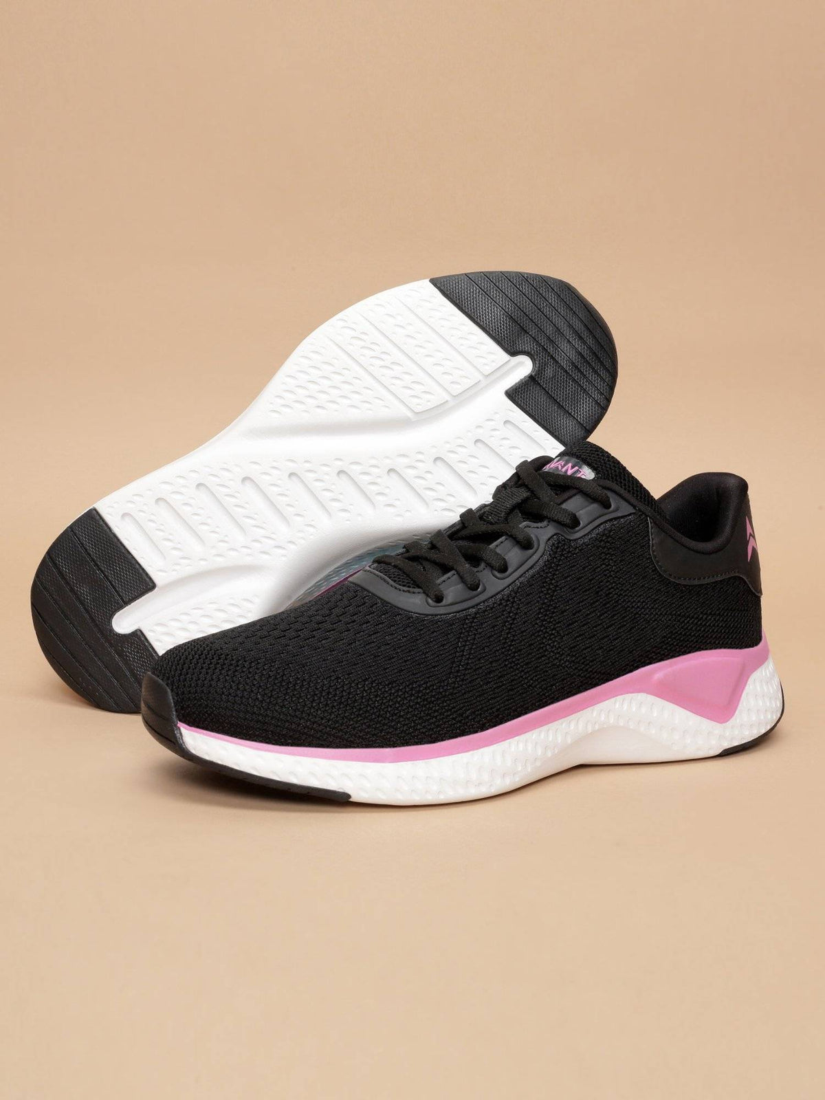 Womens Versa Running Shoes - Black | SH9 - view 3
