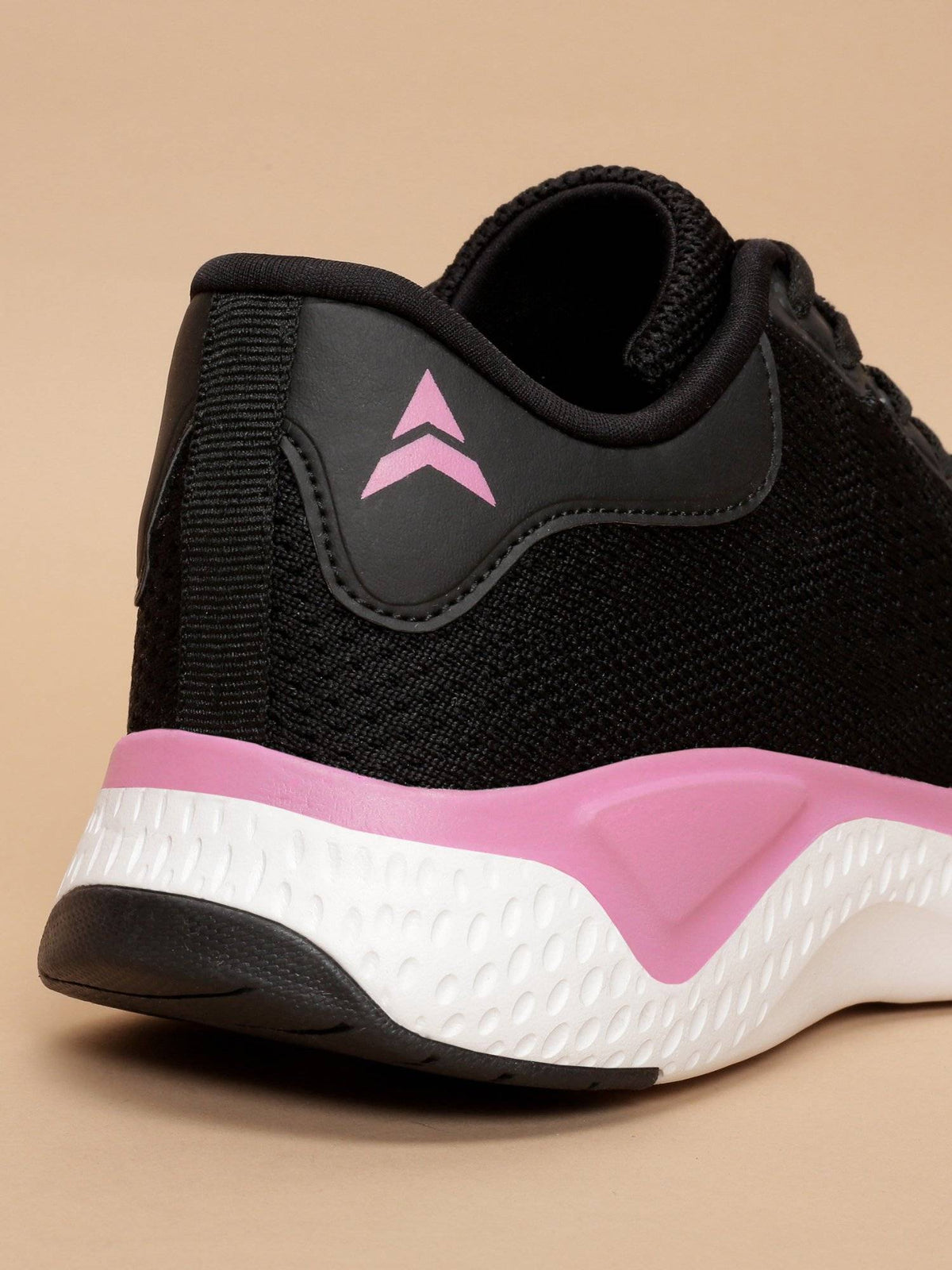 Womens Versa Running Shoes - Black | SH9 - view 8