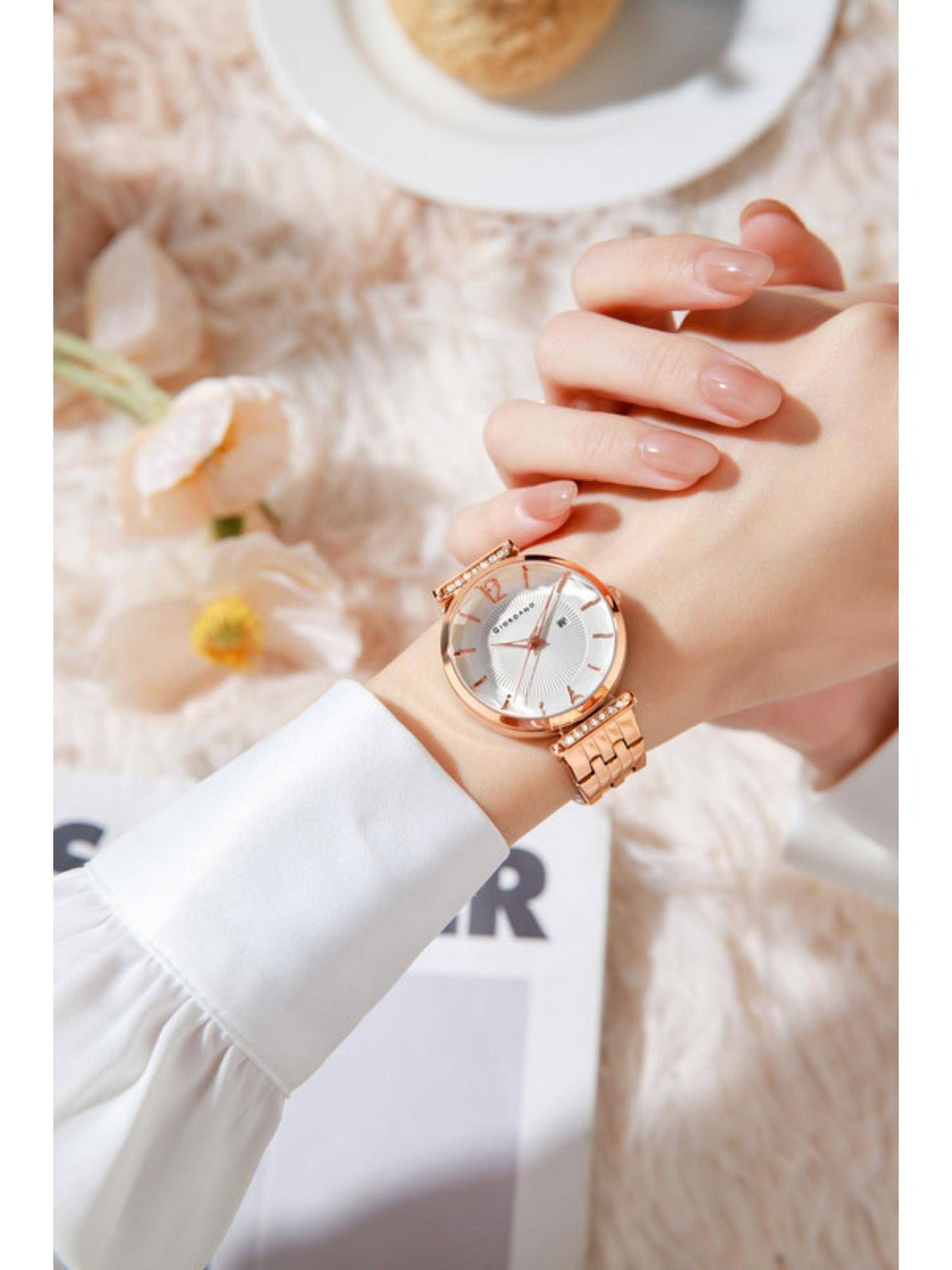 Exquisite Analog Watch for Women - White | W92 - view 2