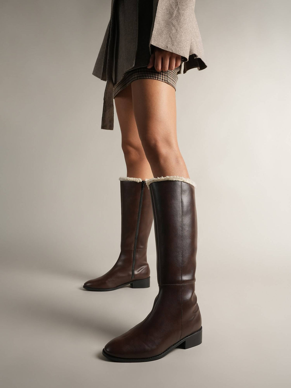 Women Huskies Black Block Heel Winter Boots | BT61 - view 6