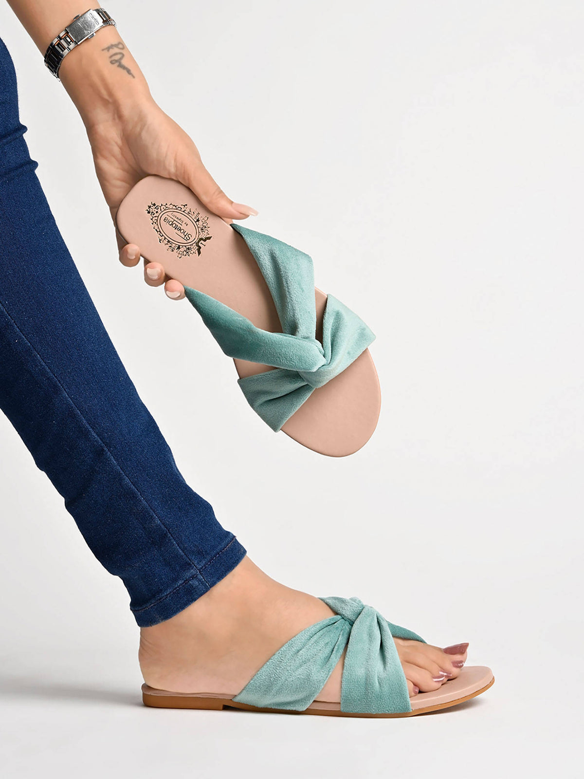 Women Black Open Toe Flats | F61 - view 17