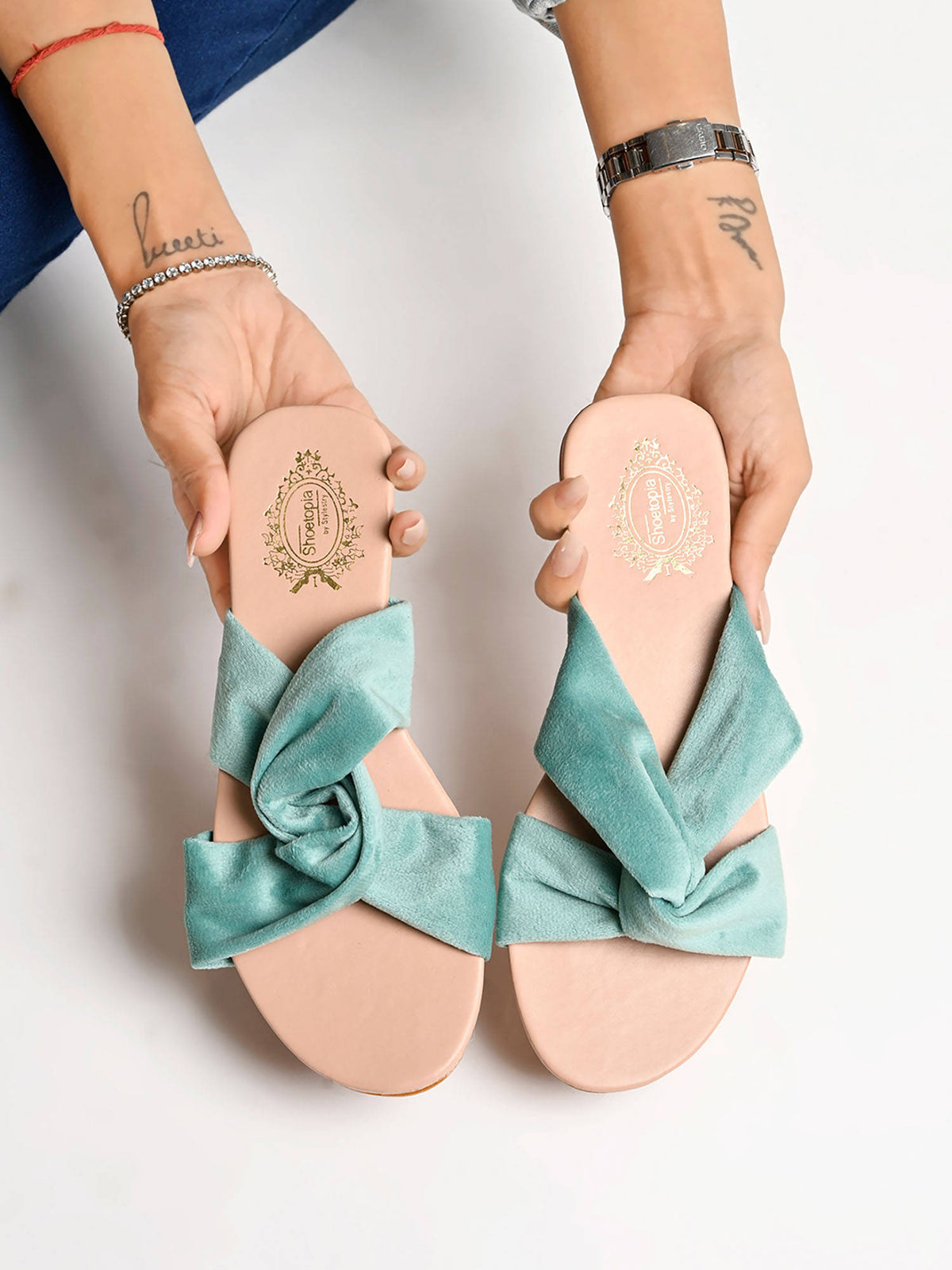 Women Black Open Toe Flats | F61 - view 18