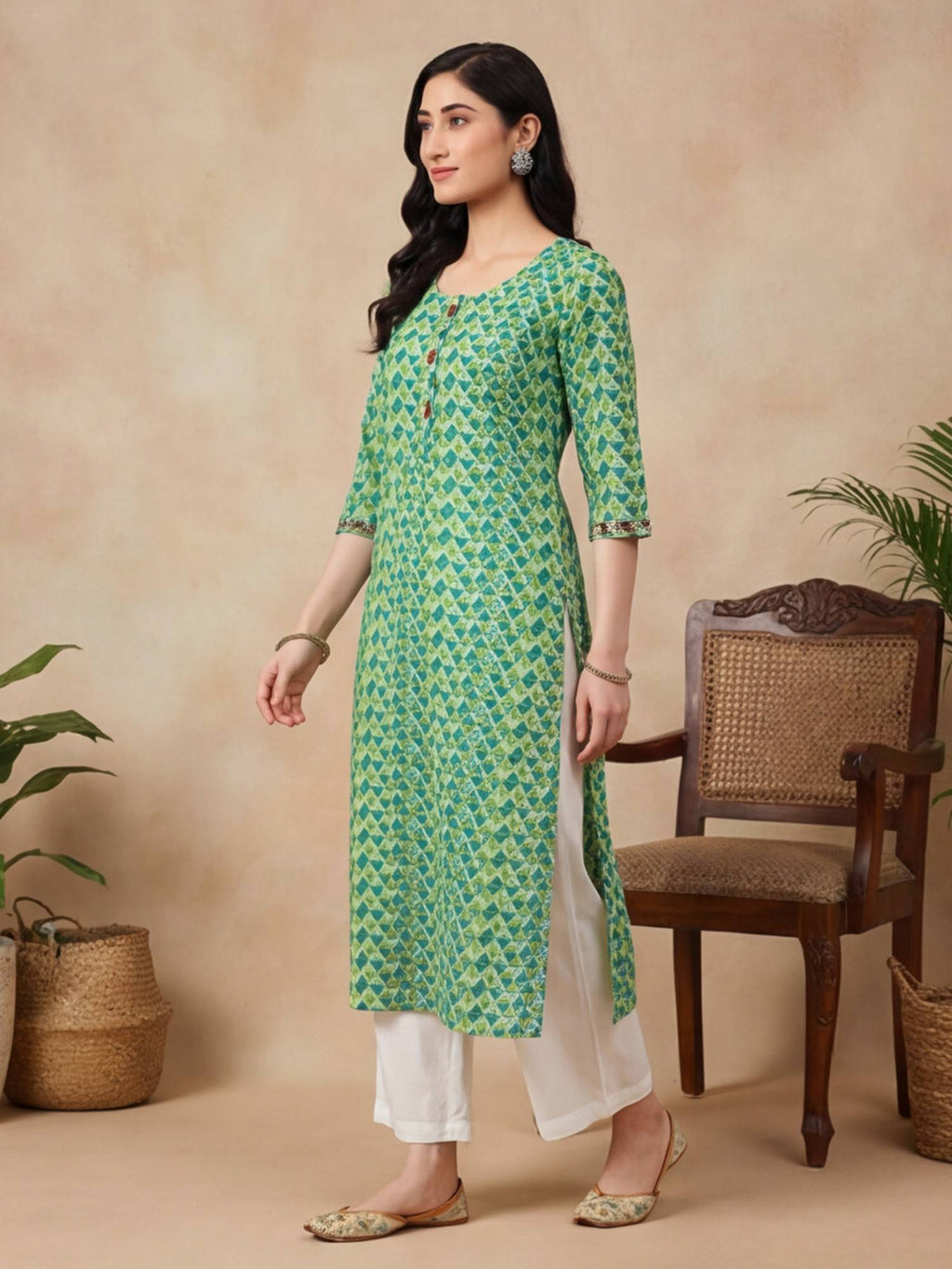 Women Green Geometric Print Pure Cotton Straight Kurta | U3S - view 2