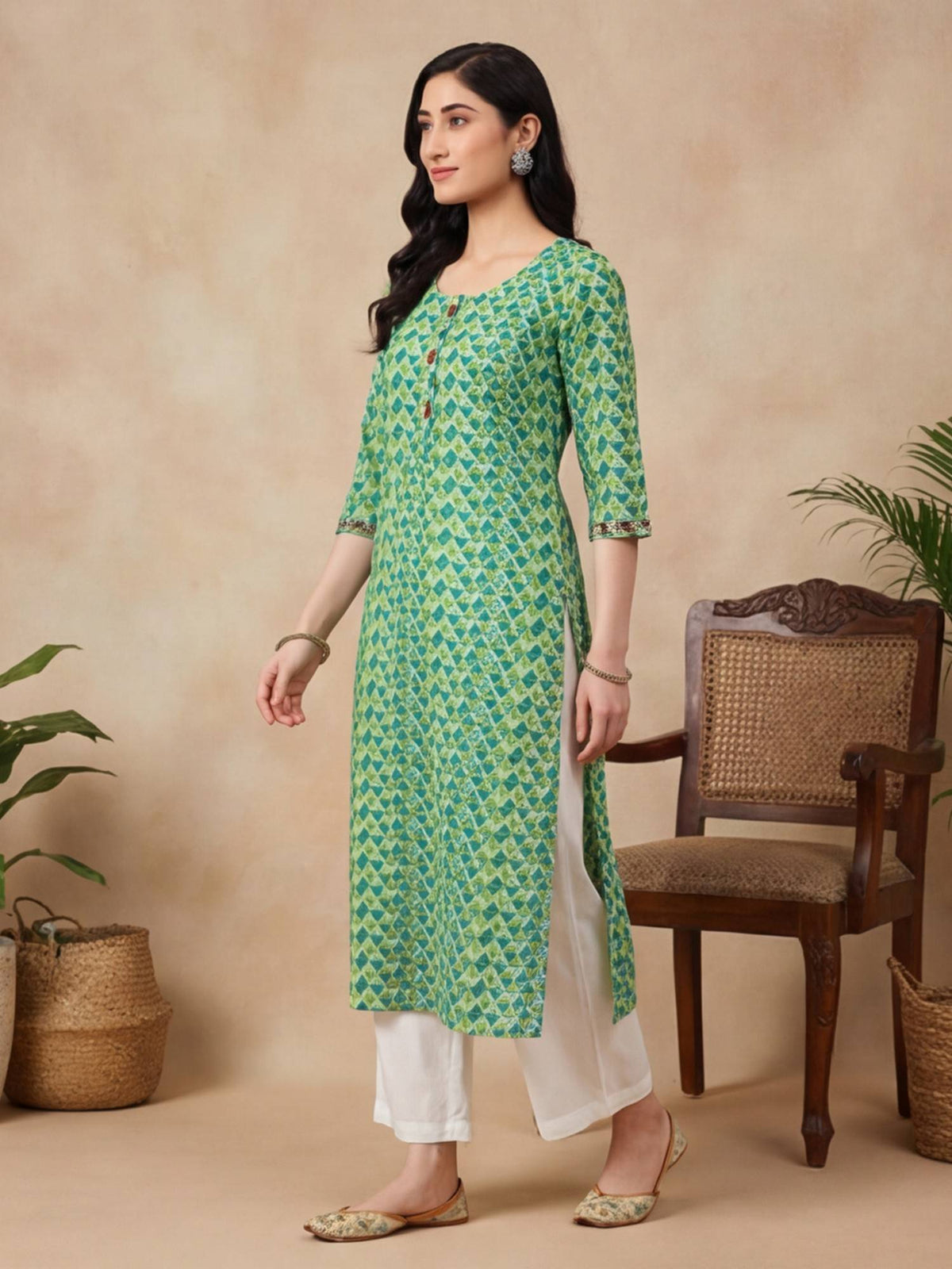 Women Green Geometric Print Pure Cotton Straight Kurta | U3S - view 2