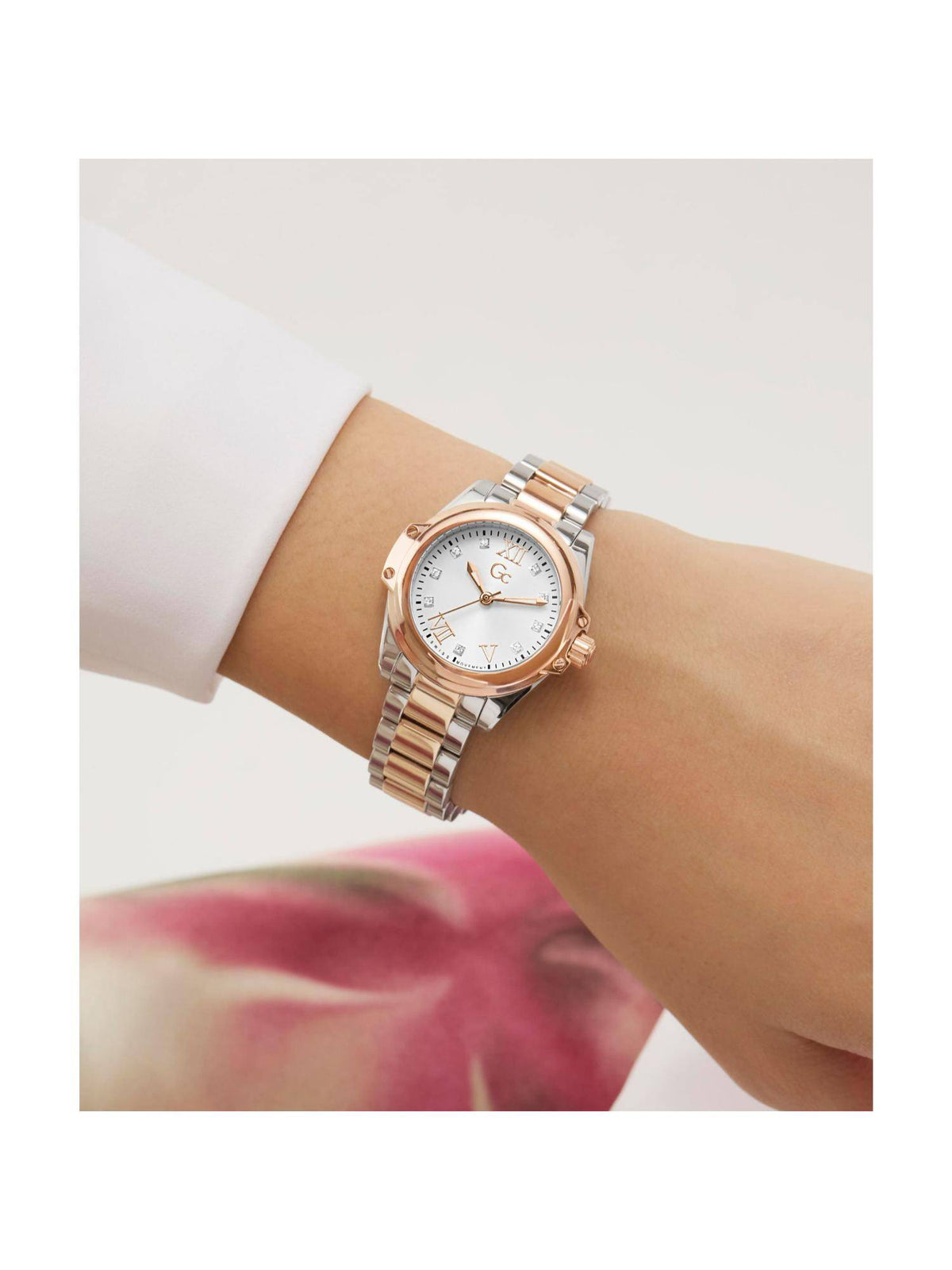 GUESS COLLECTION Bolt Lady Green Round Dial Analog Women's Watch - Z58002L9 (Medium) | W92 - view 9