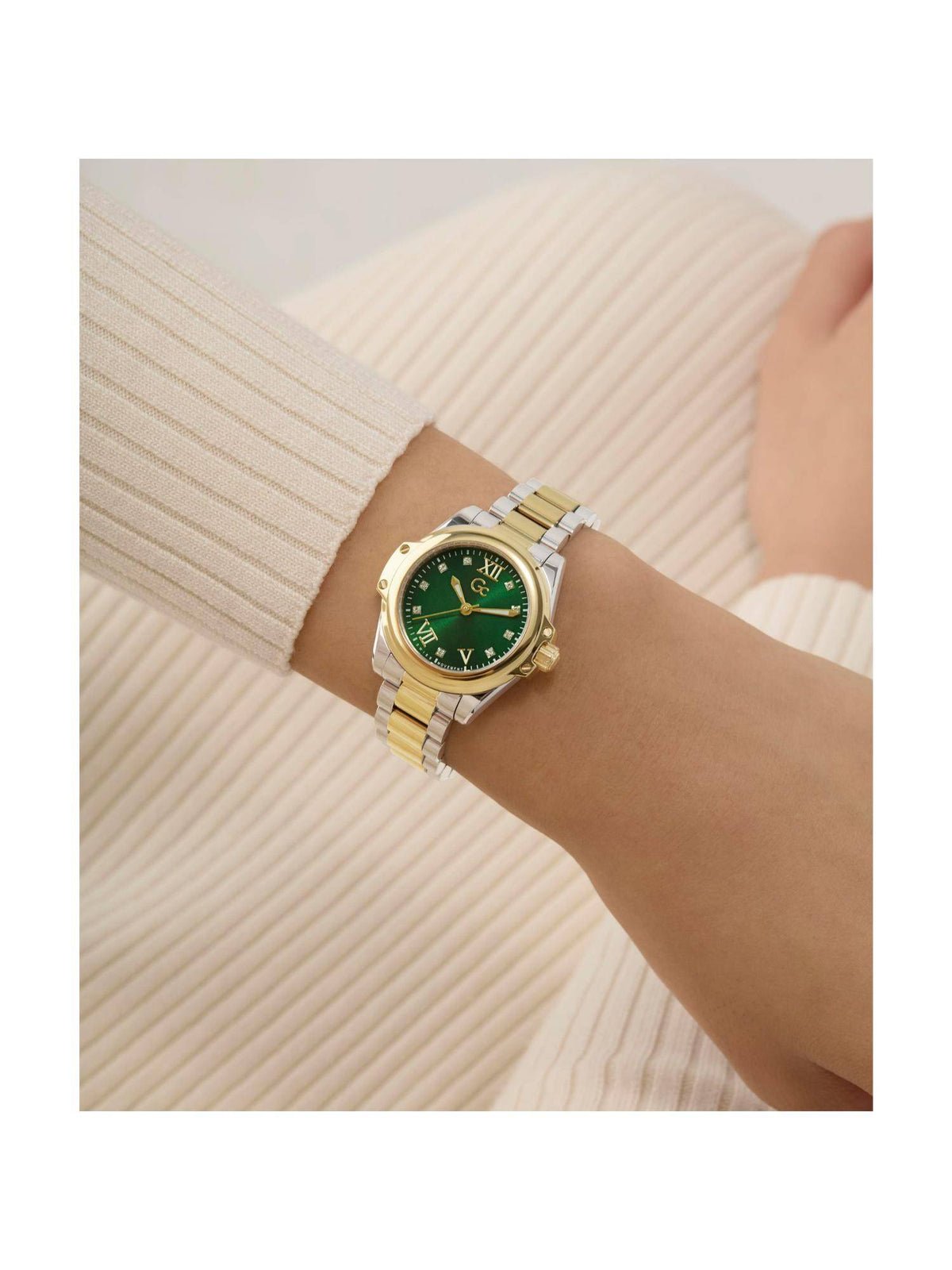 GUESS COLLECTION Bolt Lady Green Round Dial Analog Women's Watch - Z58002L9 (Medium) | W92 - view 5