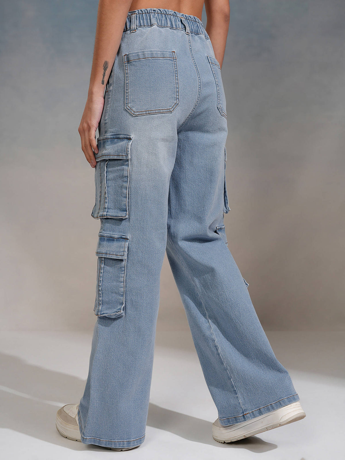 Women Blue Straight Fit Cargo Jeans | ST23 - view 2