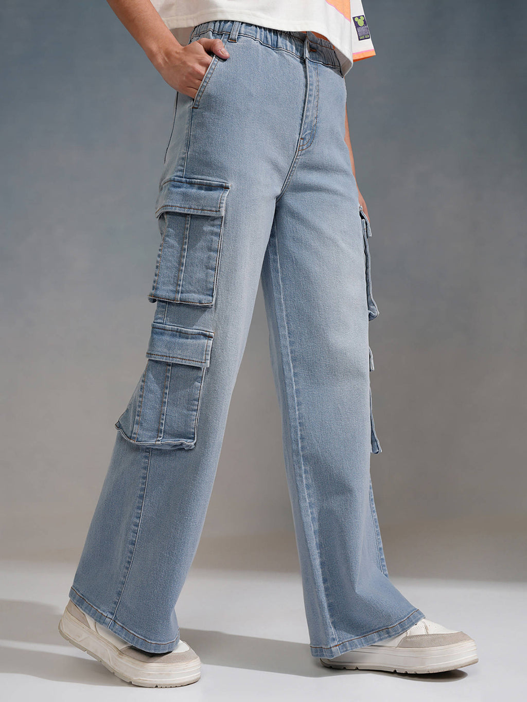 Women Blue Straight Fit Cargo Jeans | ST23 - view 6