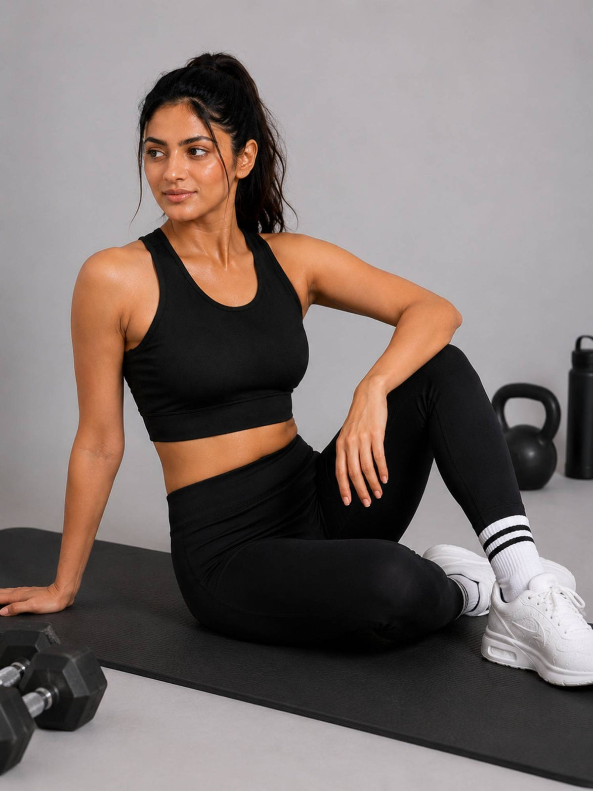 Black Padded Wire free Sports Bra for Women | sb09 - view 5