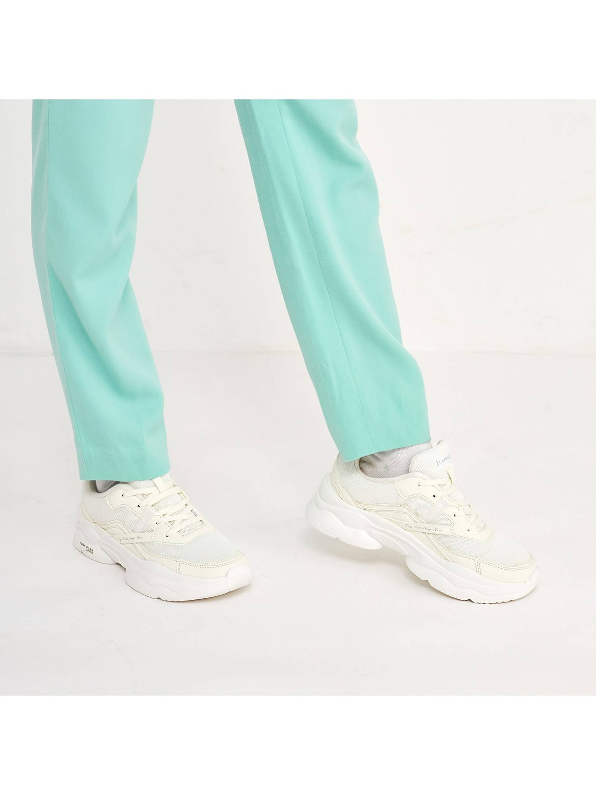 RAISE White Womens Running Shoes | SH9 - view 3