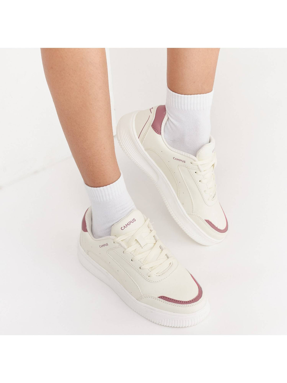 Ogl-4 Women Off White Sneakers | SN09 - view 3