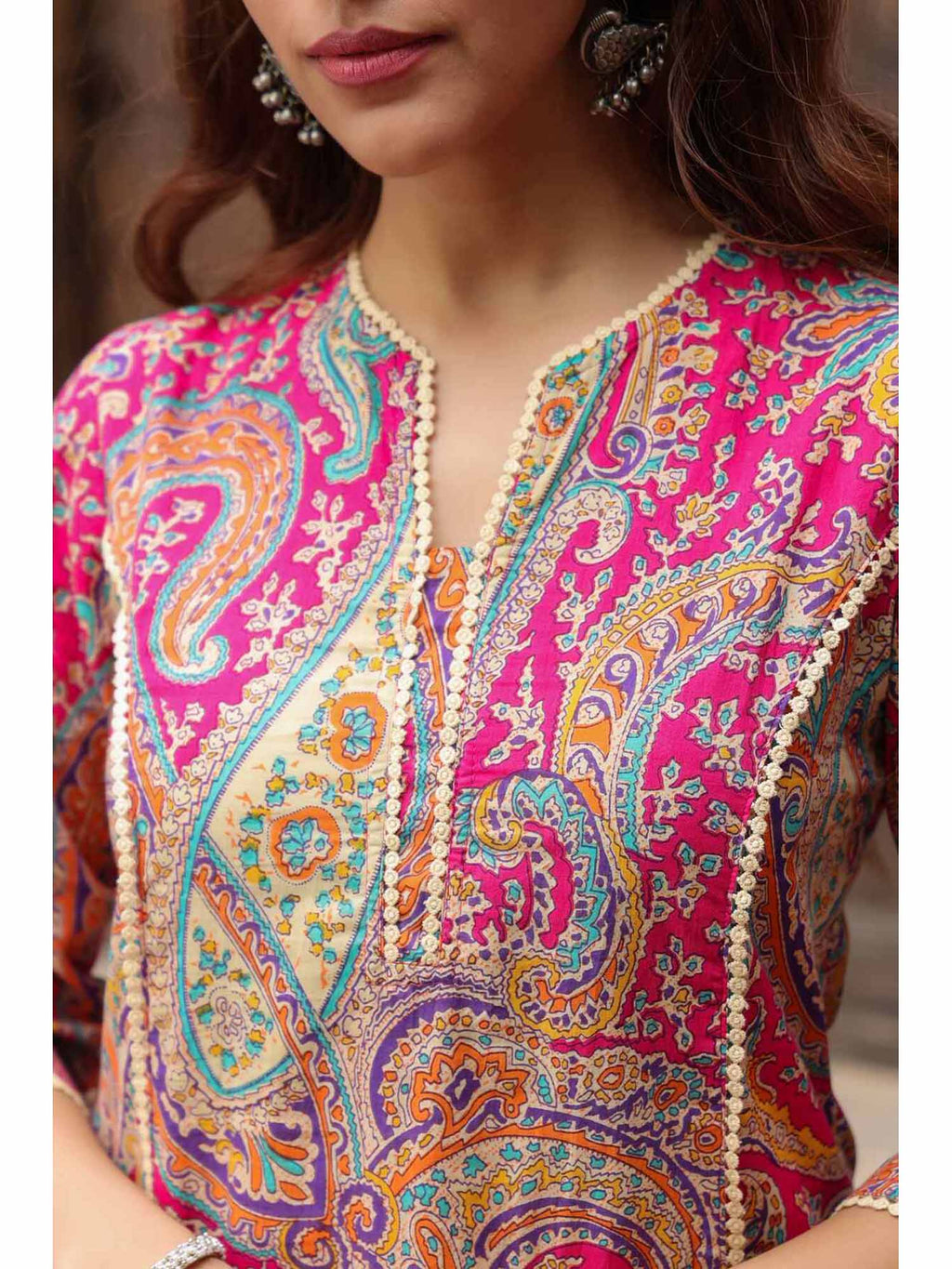 Women Fuchsia Print Paisley Printed Straight Pure Cotton Kurta | KDG - view 2