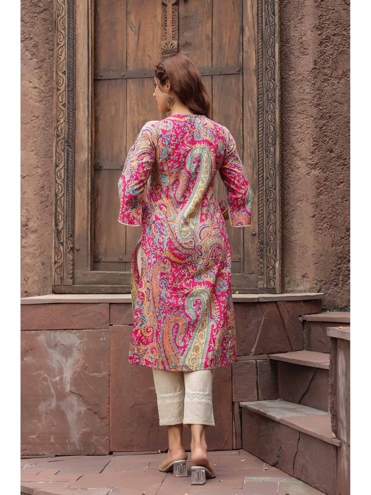 Women Fuchsia Print Paisley Printed Straight Pure Cotton Kurta | FY93 - view 4