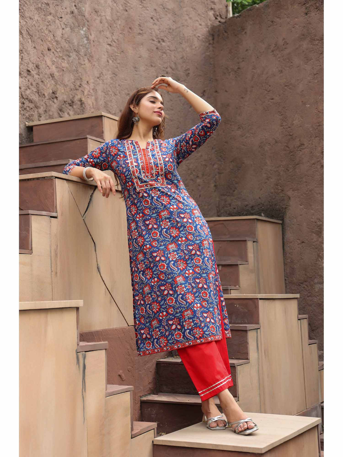 Women Navy Blue Floral Printed Pure Cotton Straight Kurta | KDG - view 6