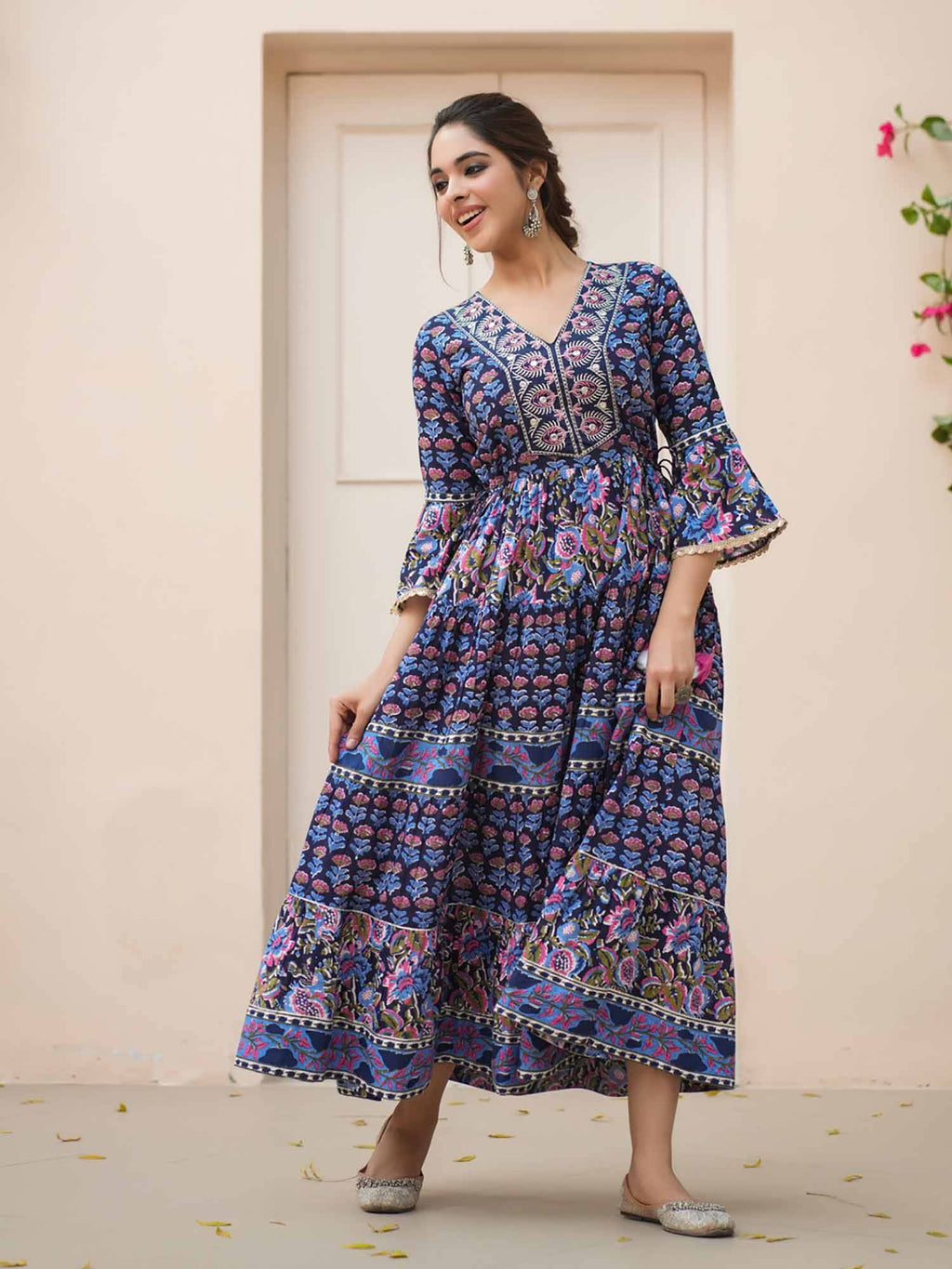 Women Red Floral Print Embroidered Flared Kurta | U3S - view 9