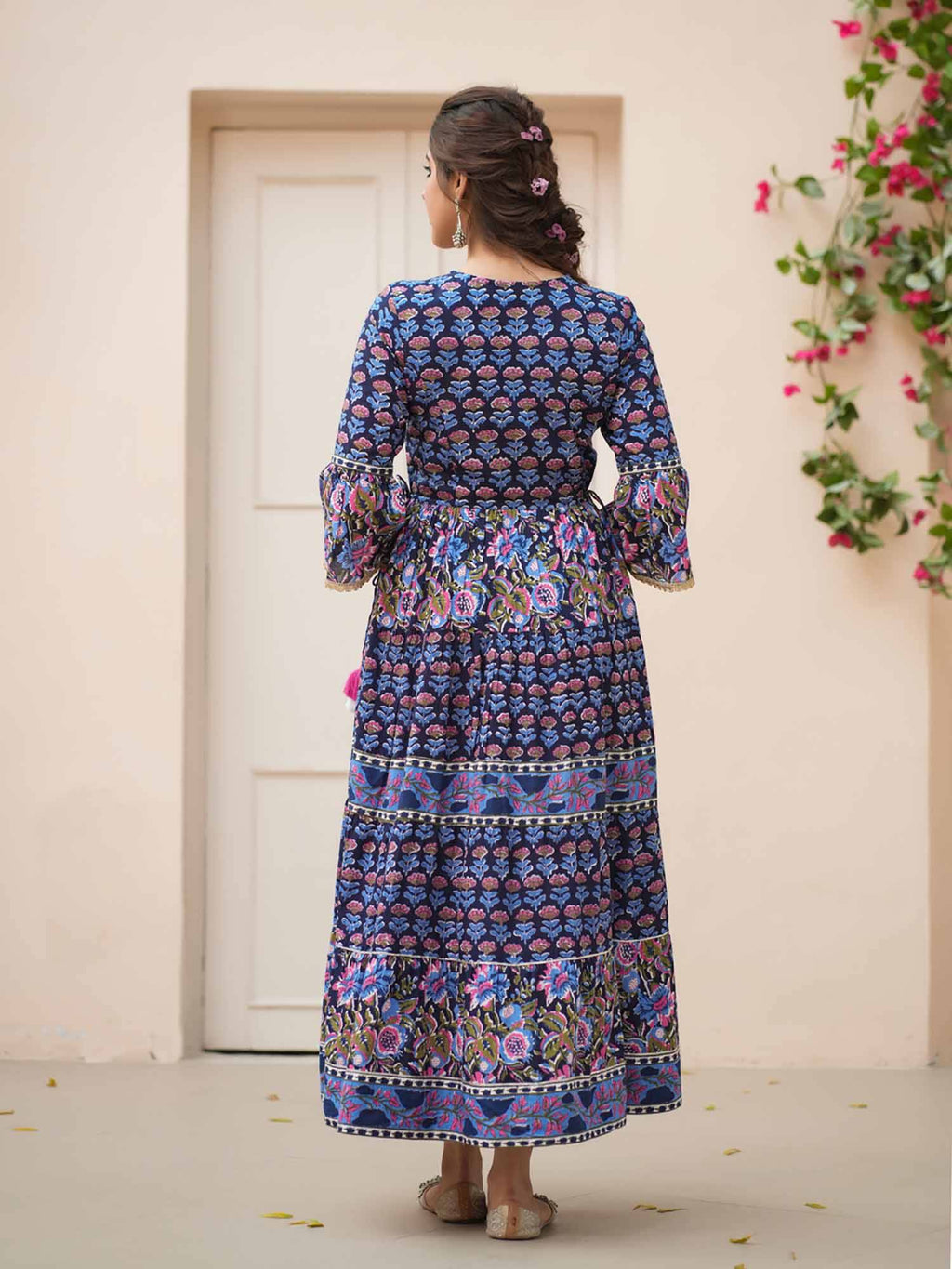 Women Red Floral Print Embroidered Flared Kurta | U3S - view 10