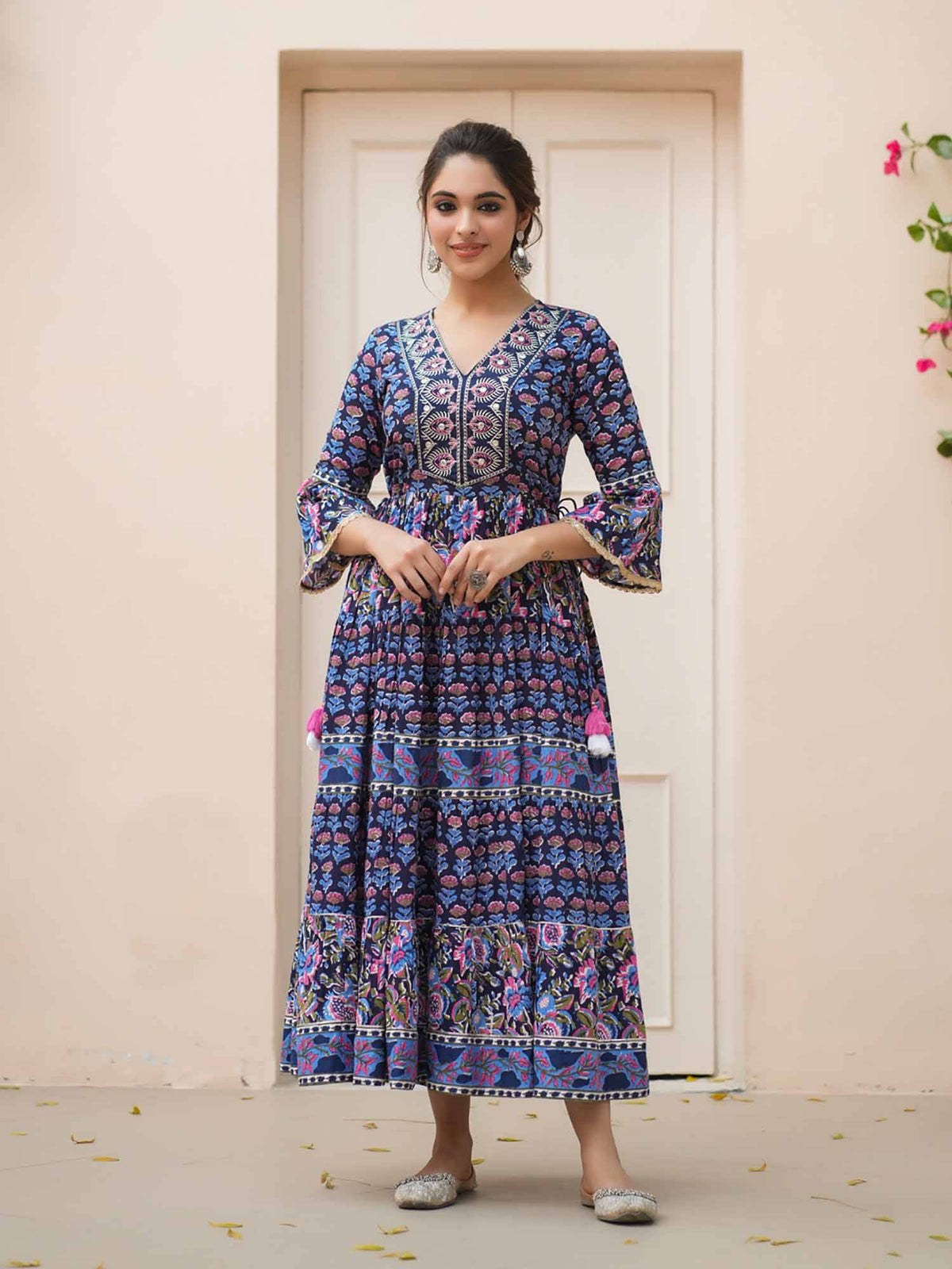 Women Red Floral Print Embroidered Flared Kurta | U3S - view 12