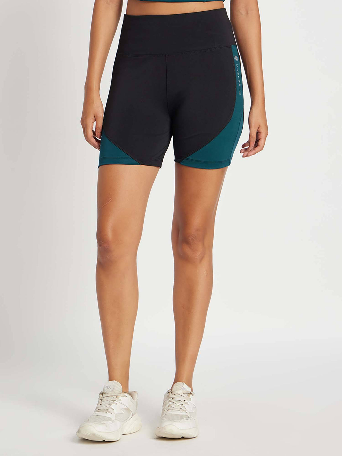 Black Solid Regular Fit Shorts - view 1