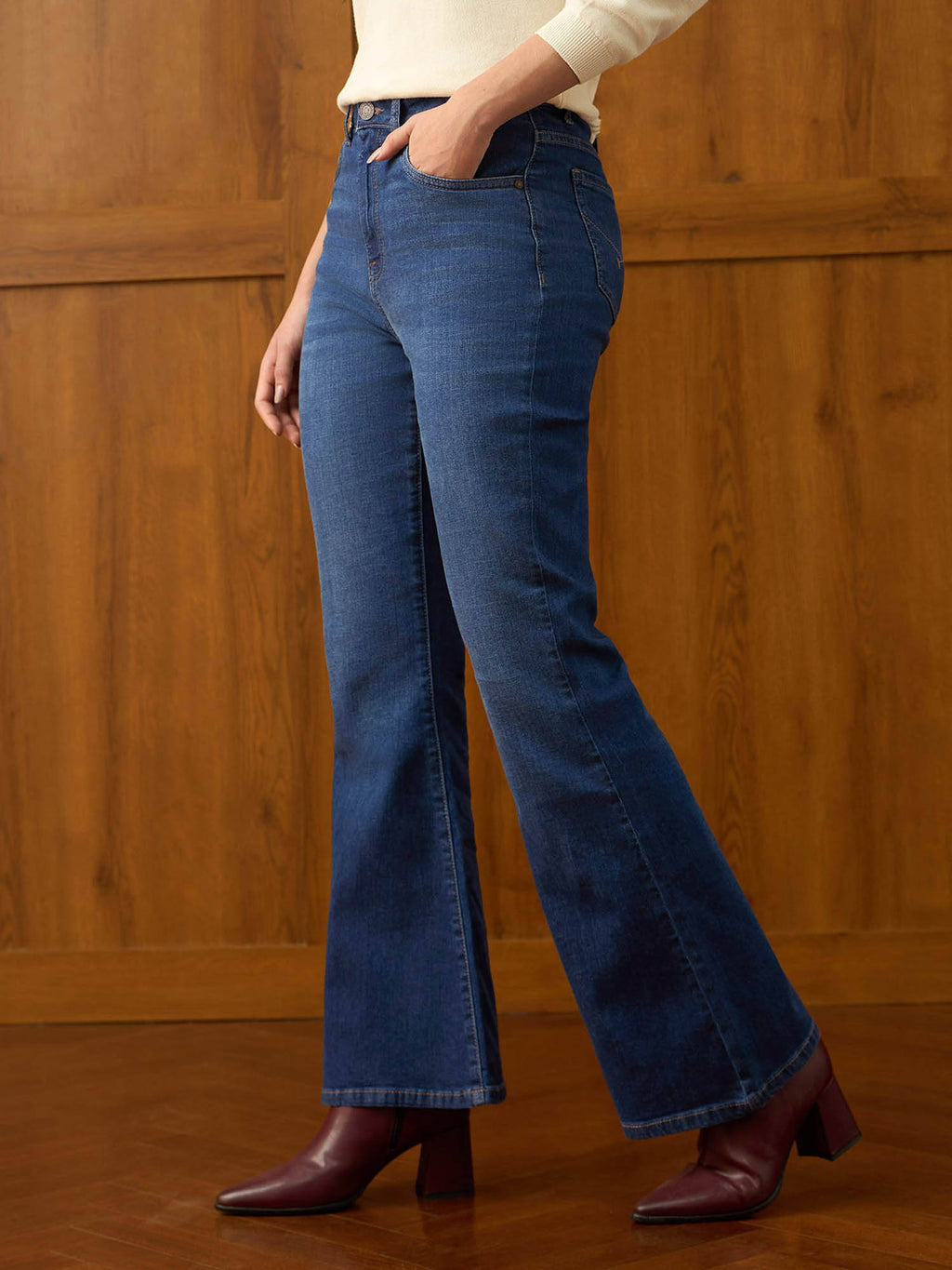 Mid Rise Bootcut Fit Jeans | BT10 - view 4