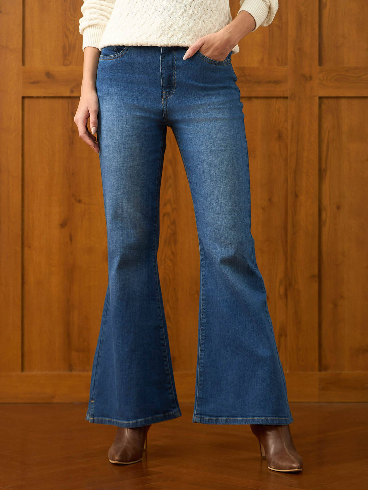 Mid Rise Extreme Flare Fit Jeans | BT10 - view 1