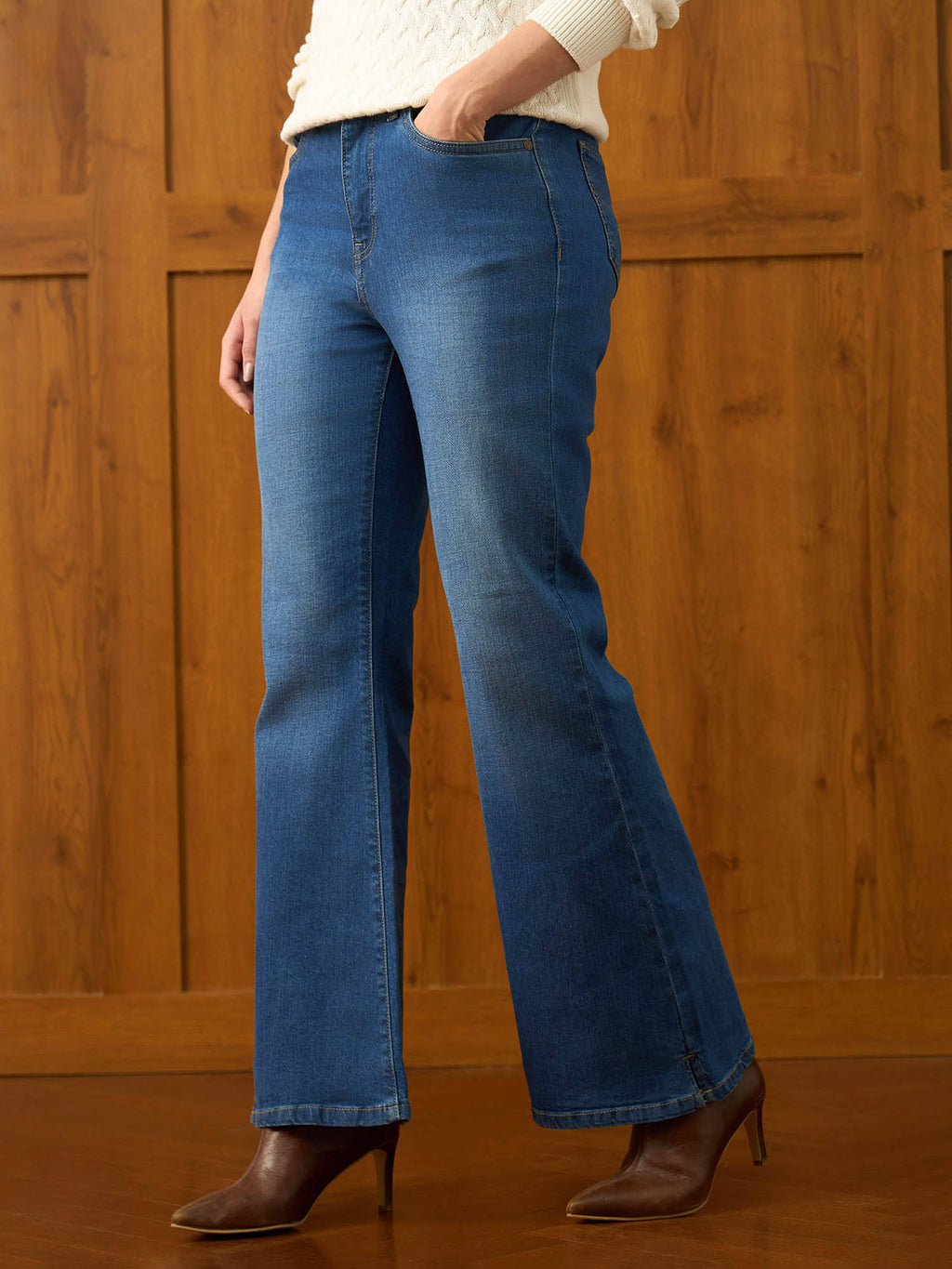 Mid Rise Extreme Flare Fit Jeans | BT10 - view 4