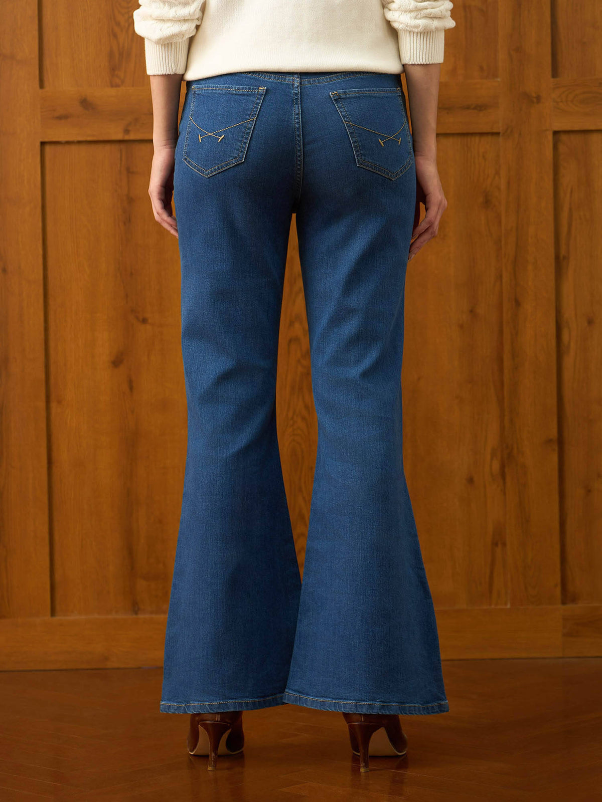 Mid Rise Extreme Flare Fit Jeans | BT10 - view 5