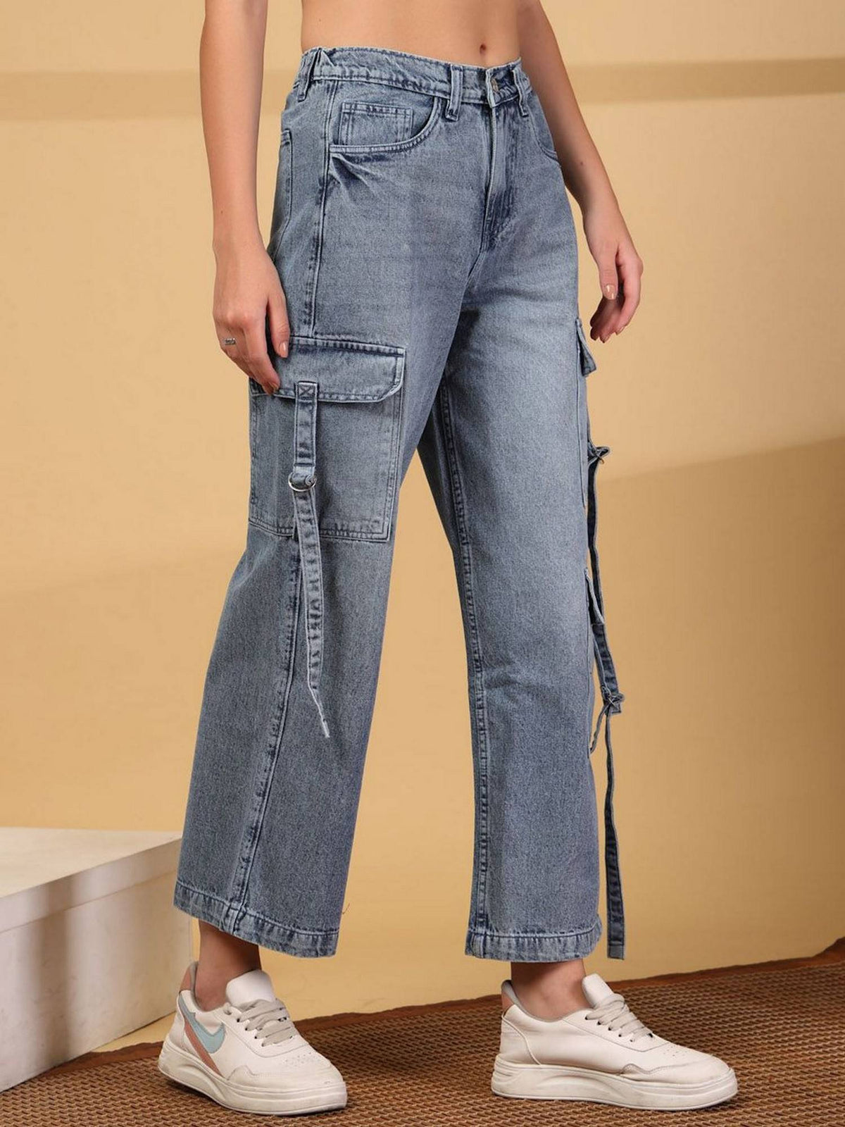 Women High-Rise Light Fade Cargo Jeans | RF89 - view 2
