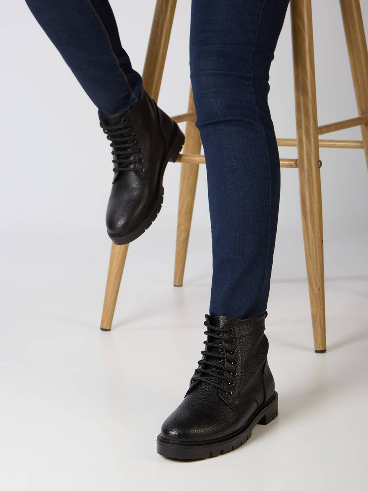 Womens Black Casual Boots | BT61 - view 1