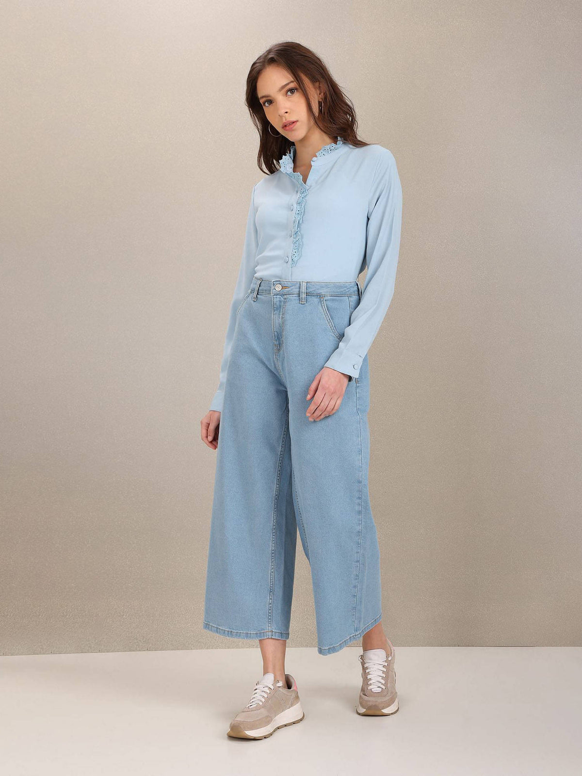 Light Blue Lace Placket Top | U89 - view 3