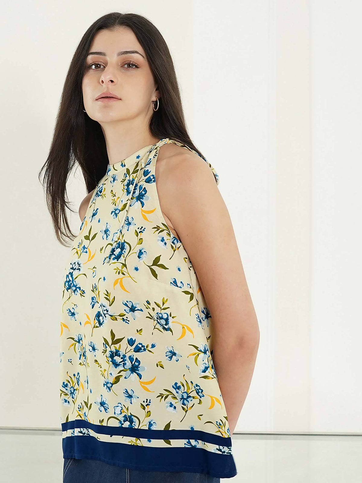 Off White Viscose Sleeveless Halter Neck Floral Top | HT67 - view 3
